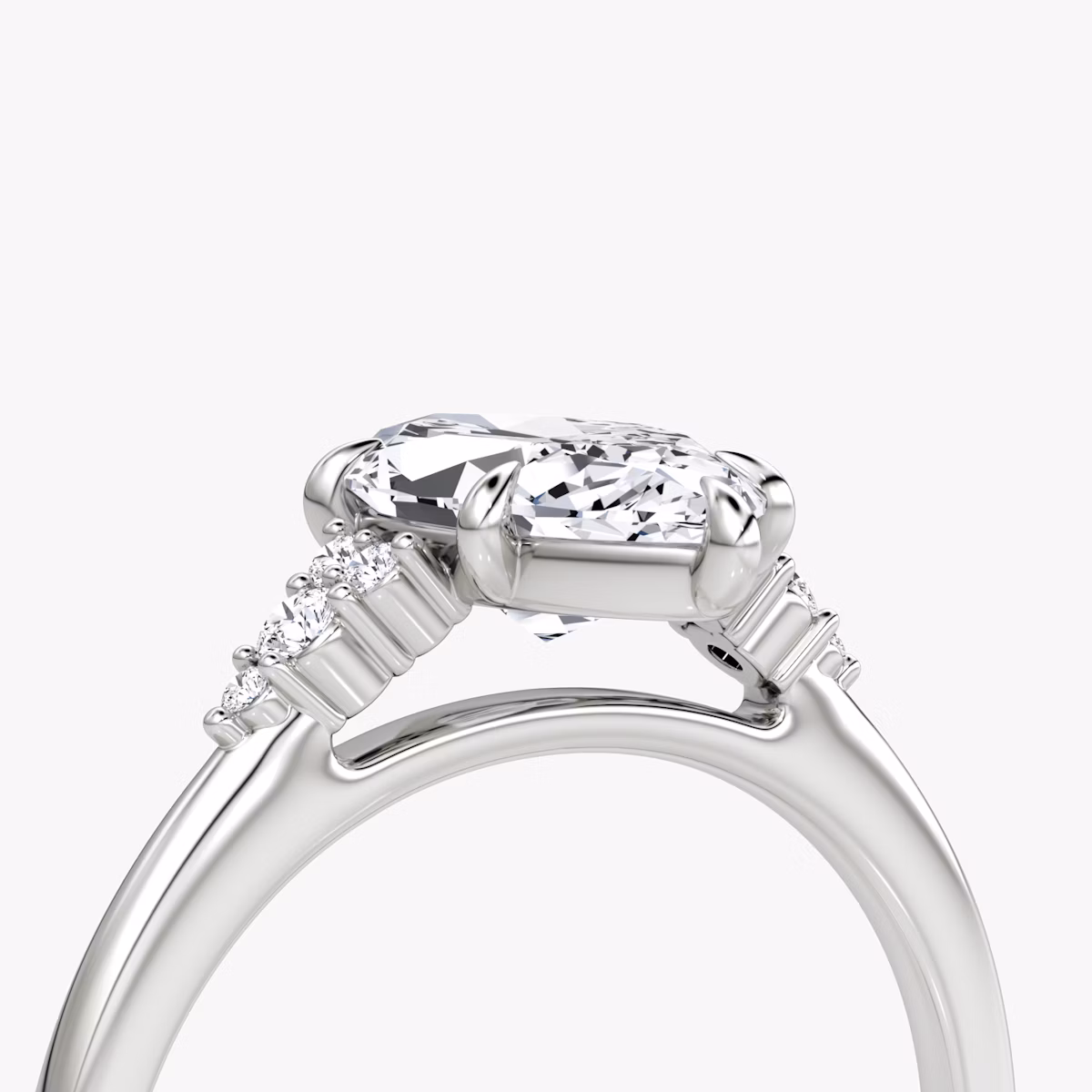 Anillo de compromiso Side Cluster Cathedral | Marquise | 18k | Oro blanco | bandAccent: Simple | diamondOrientation: vertical | caratWeight: other