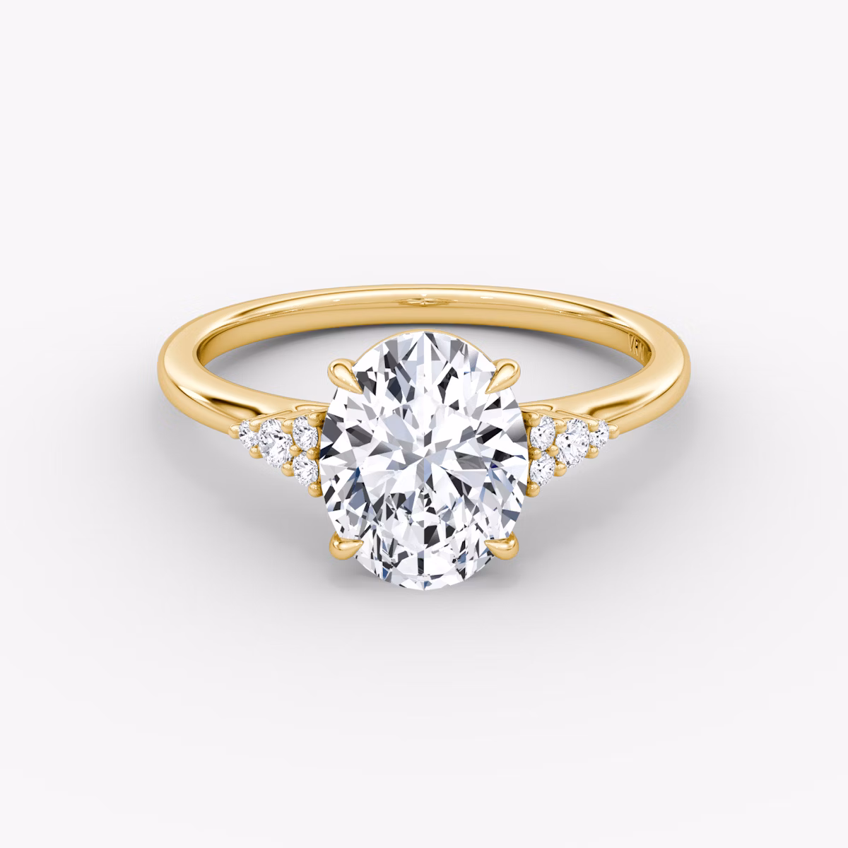 Anillo de compromiso Side Cluster Cathedral | Oval | 18k | Oro amarillo | bandAccent: Simple | diamondOrientation: vertical | caratWeight: other