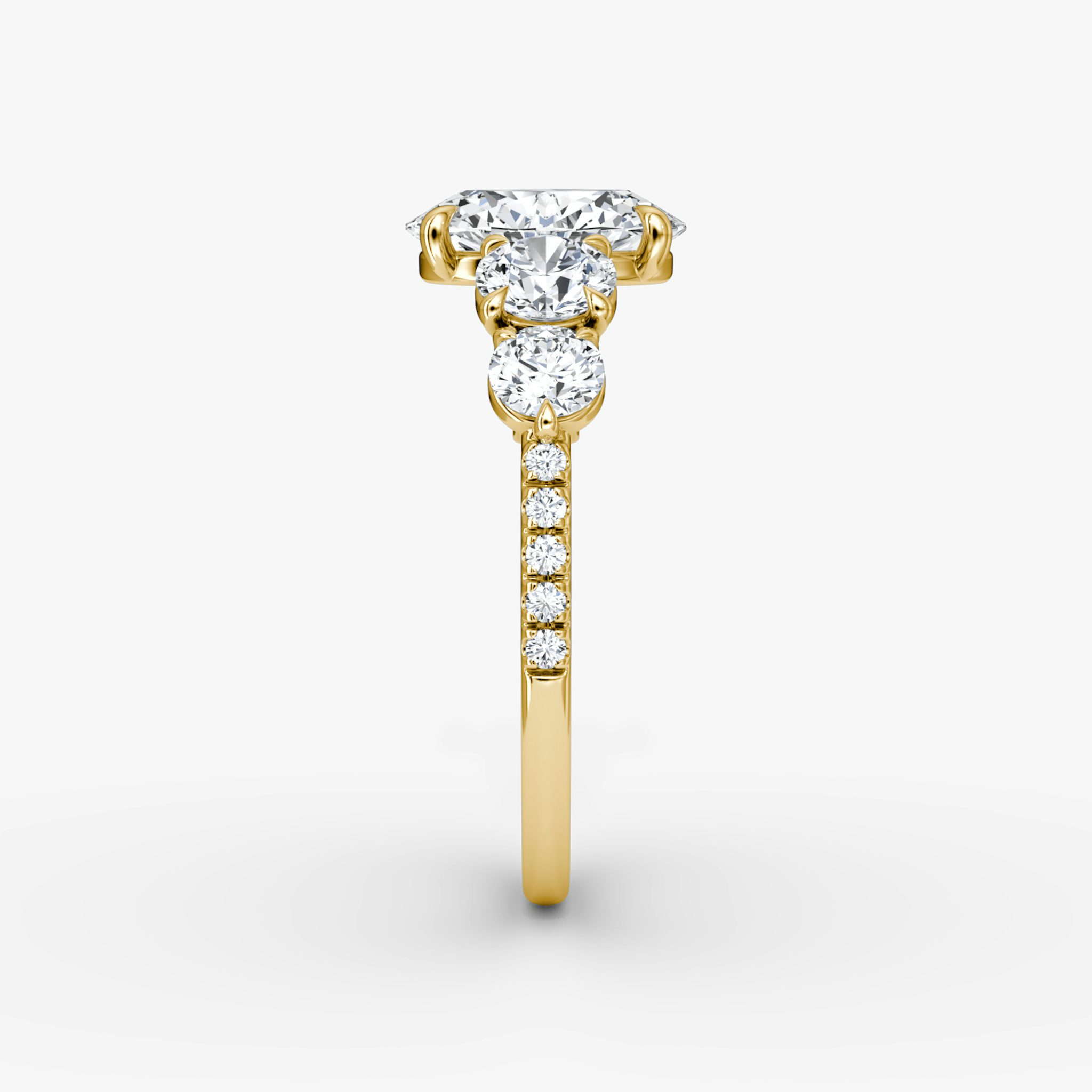 The Signature Five Stone | Oval | 18k | Yellow Gold | bandAccent: Pavé | diamondOrientation: vertical | caratWeight: other
