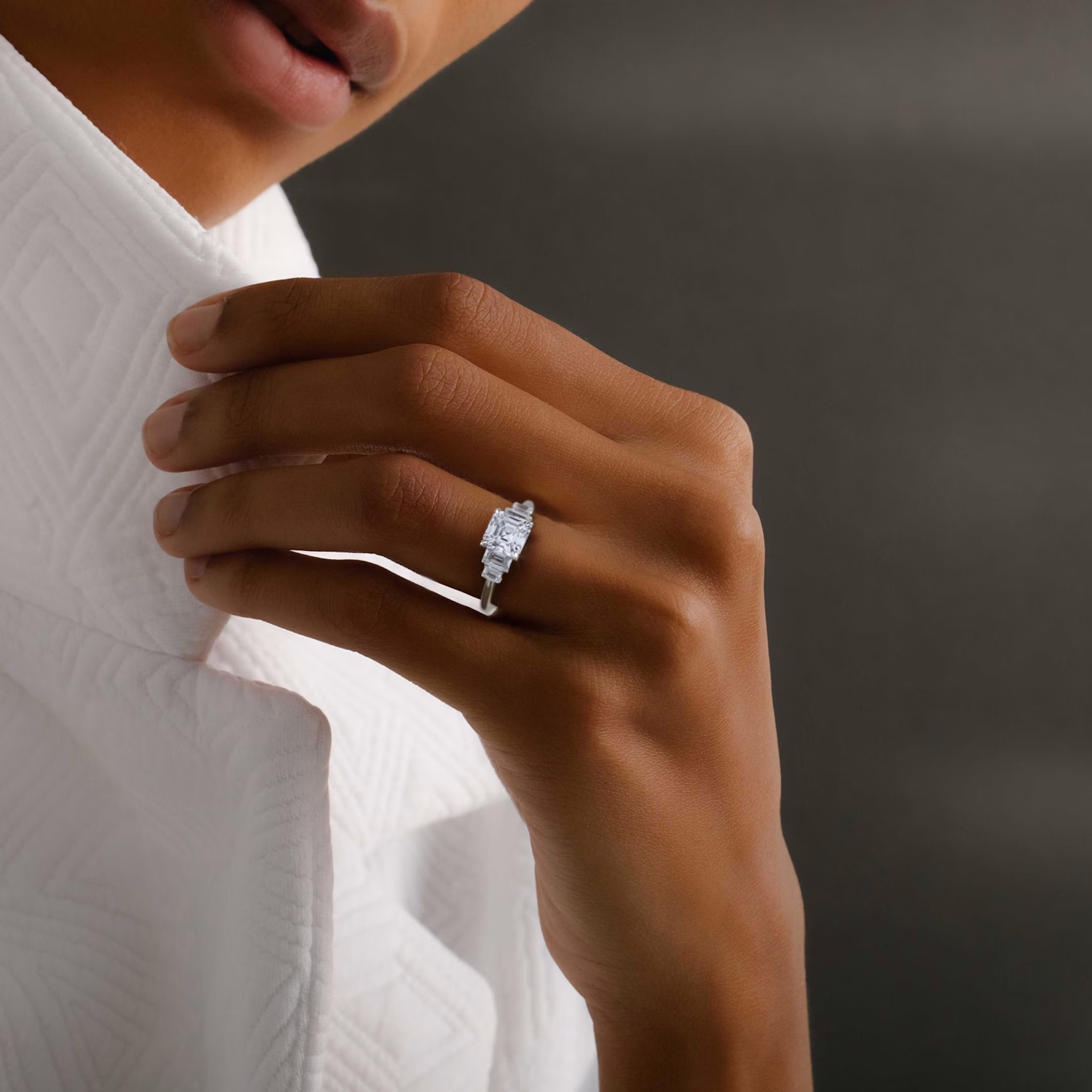 The Statement Five Stone | Asscher | 18k | White Gold | bandAccent: Plain | diamondOrientation: vertical | caratWeight: other