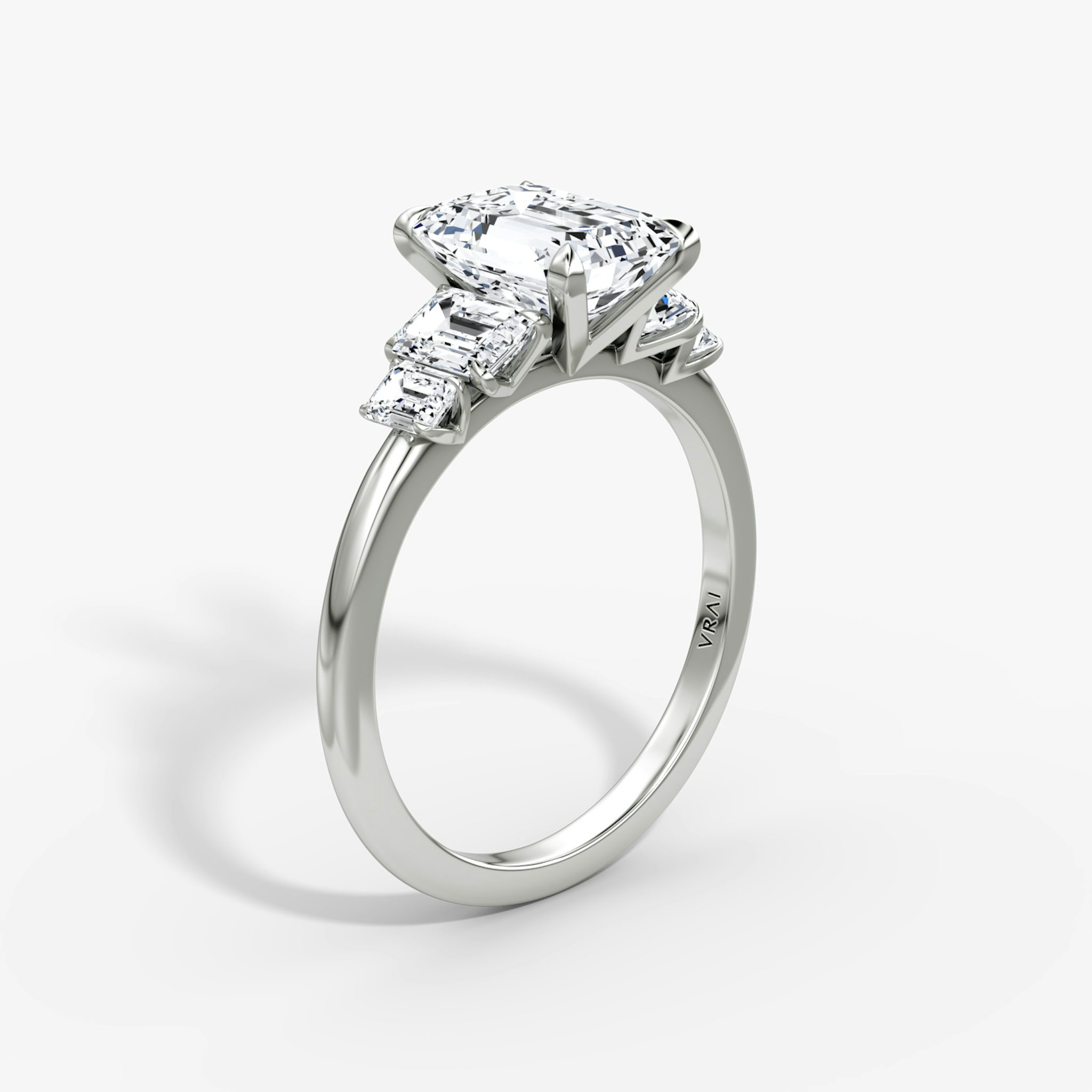 The Statement Five Stone | Emerald | 18k | White Gold | bandAccent: Plain | diamondOrientation: vertical | caratWeight: other