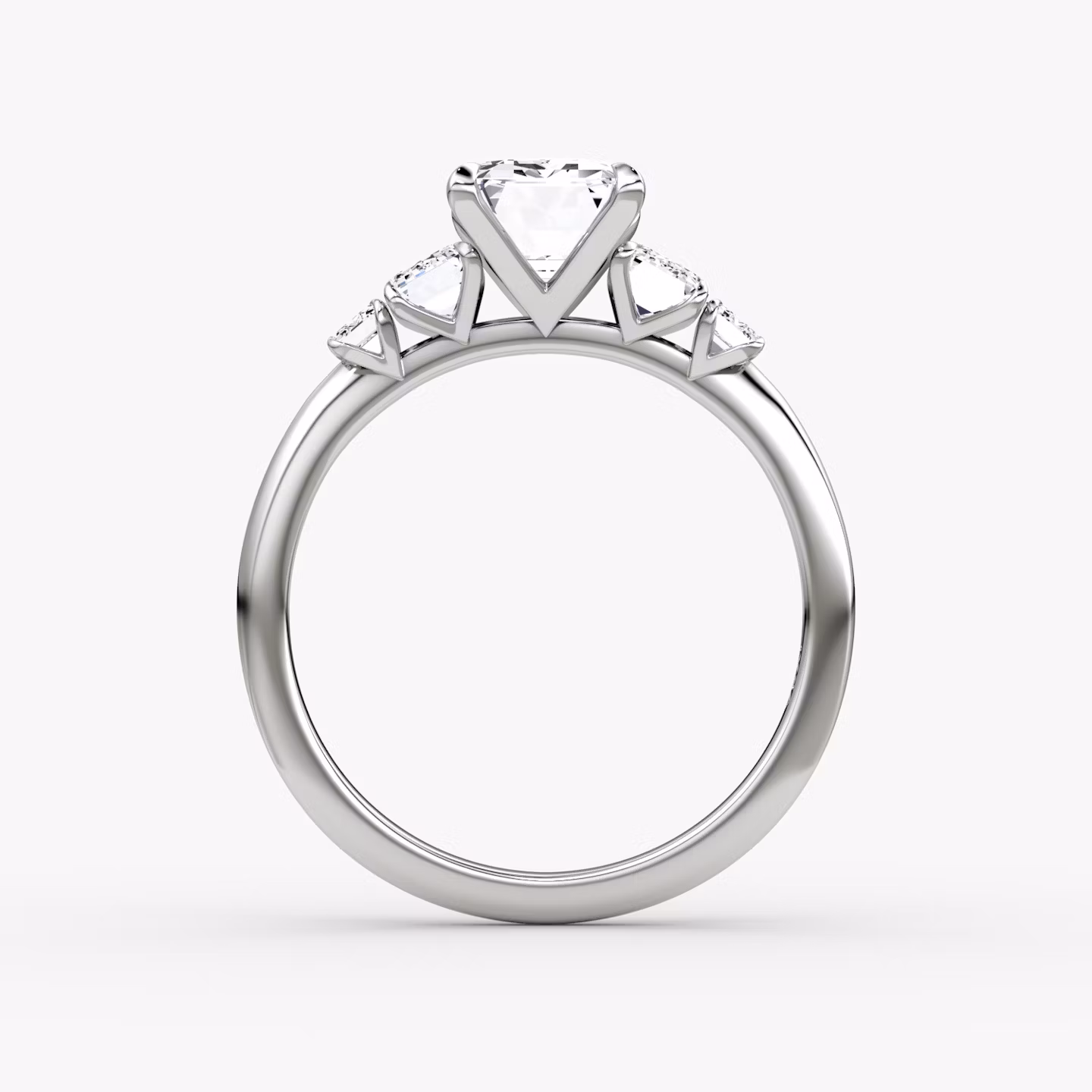 Statement Five Stone | Émeraude | 18k | Or blanc | bandAccent: Simple | diamondOrientation: vertical | caratWeight: other