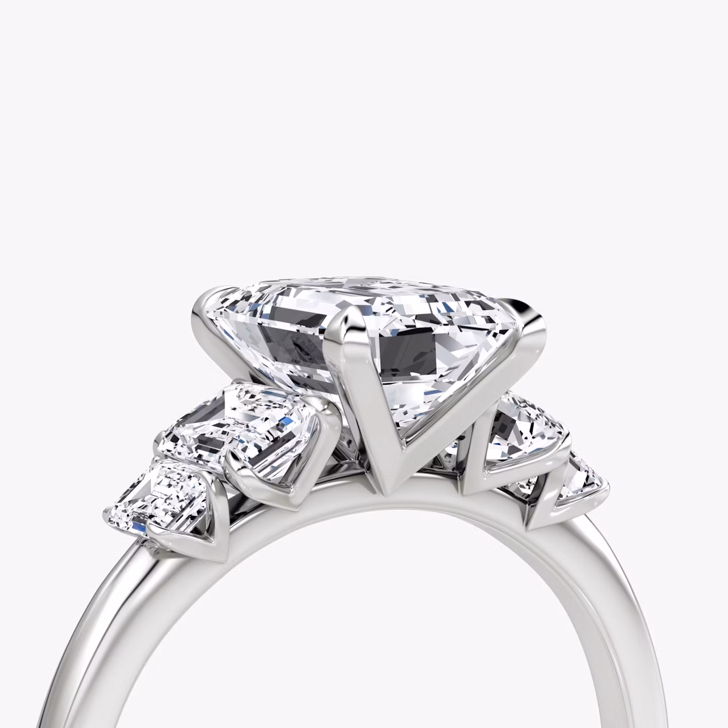 Statement Five Stone | Émeraude | 18k | Or blanc | bandAccent: Simple | diamondOrientation: vertical | caratWeight: other