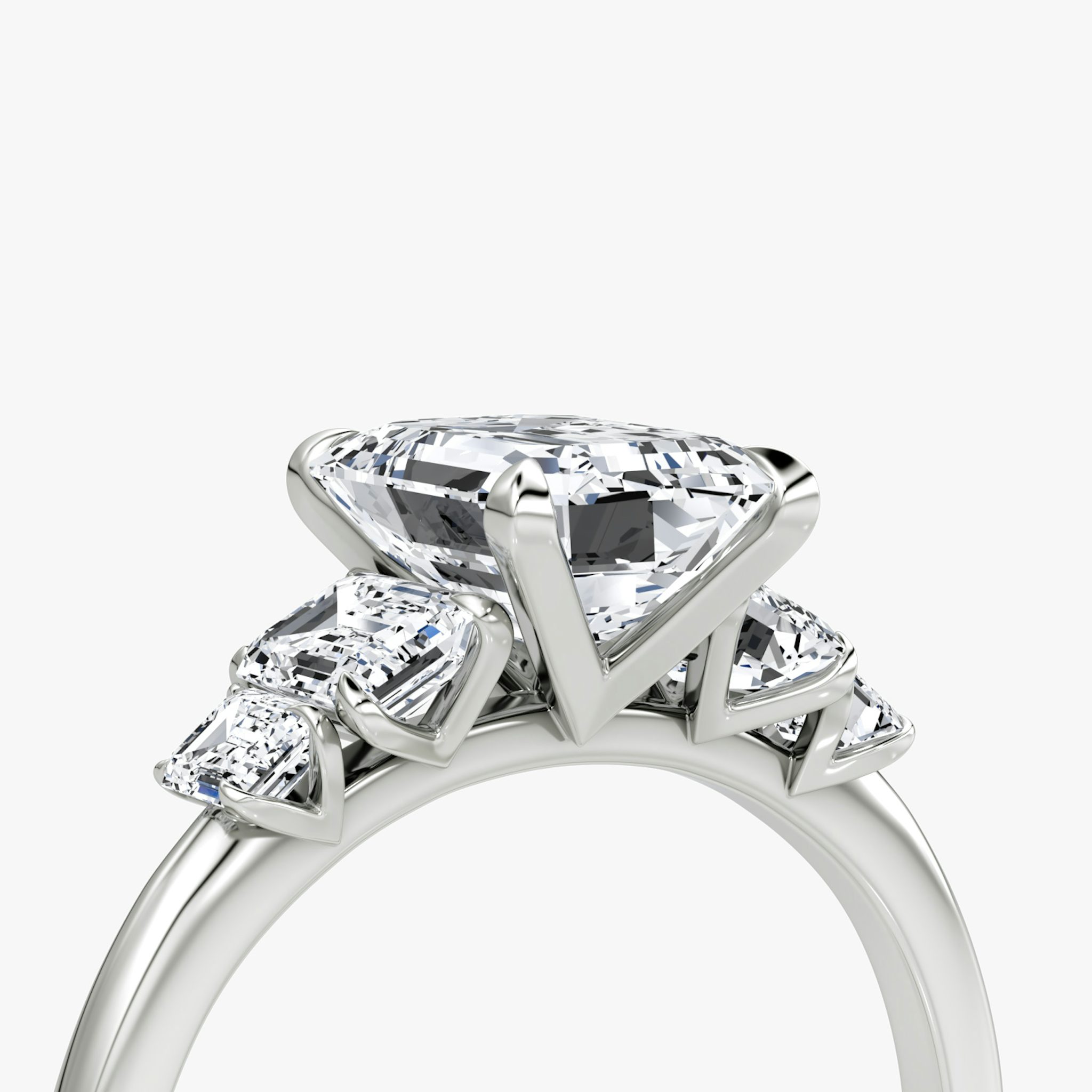 The Statement Five Stone | Emerald | 18k | White Gold | bandAccent: Plain | diamondOrientation: vertical | caratWeight: other