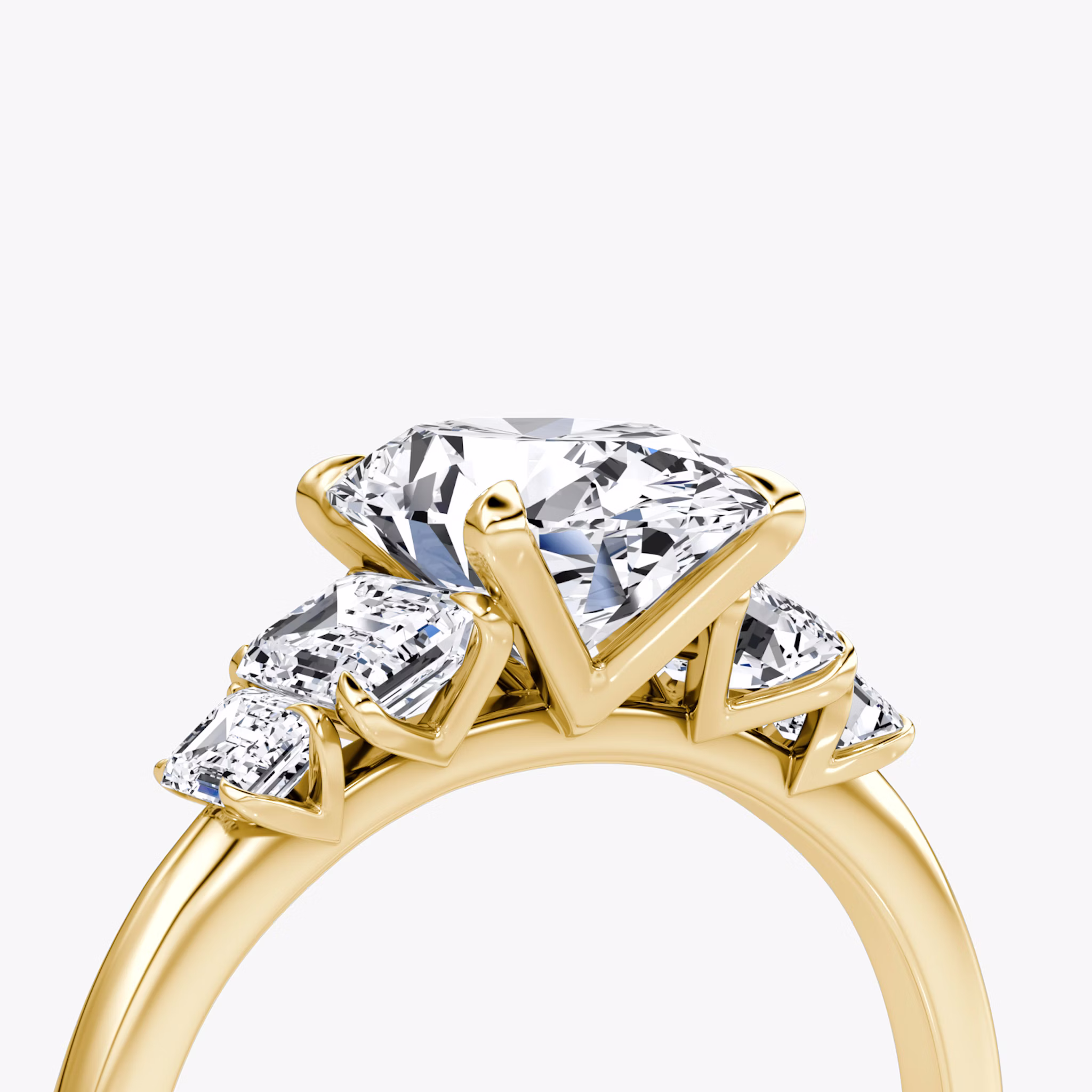 The Statement Five Stone | Oval | 18k | Yellow Gold | bandAccent: Plain | diamondOrientation: vertical | caratWeight: other