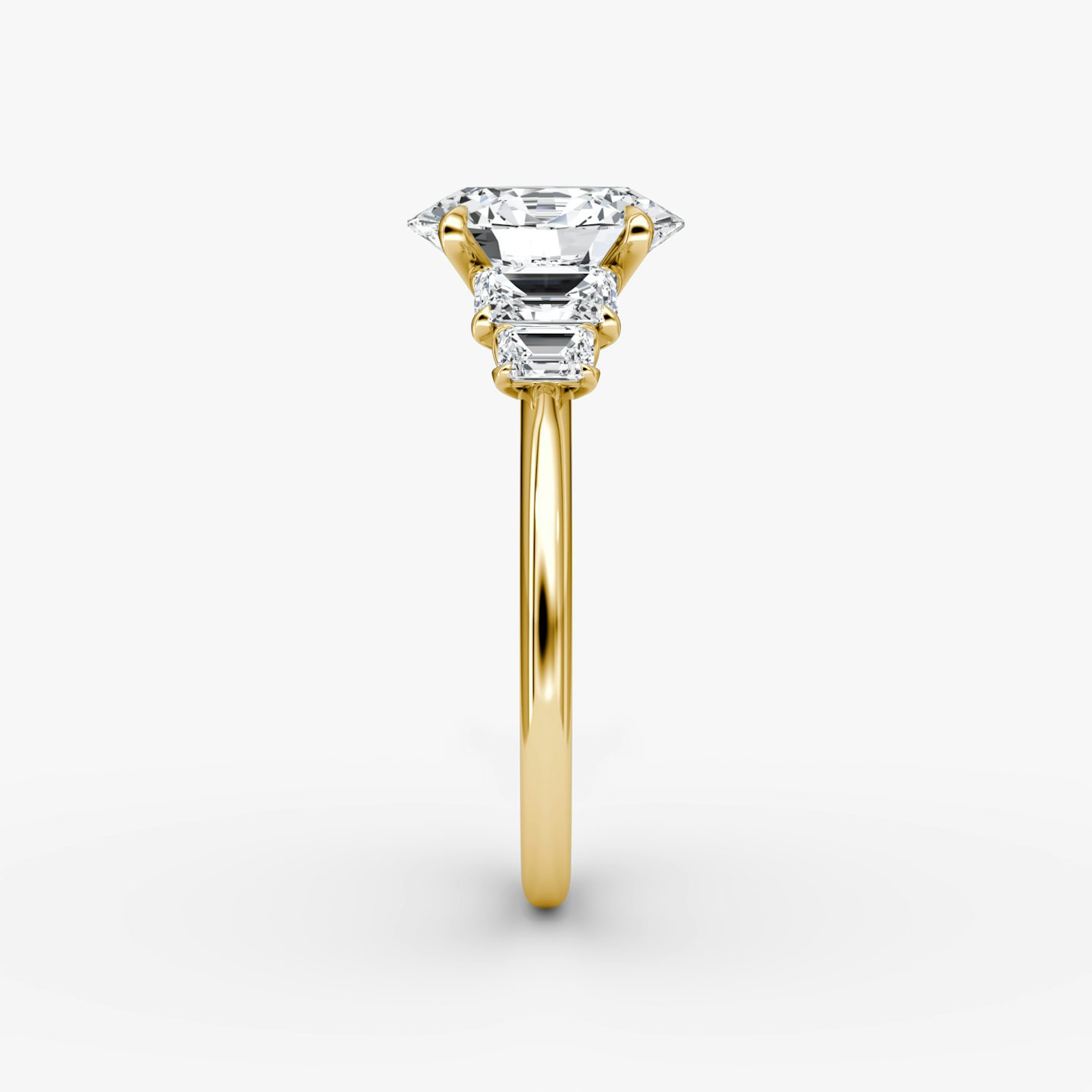 The Statement Five Stone | Oval | 18k | Yellow Gold | bandAccent: Plain | diamondOrientation: vertical | caratWeight: other
