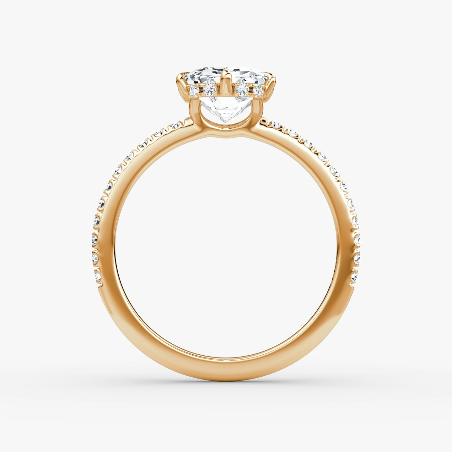 Signature 6 Prong | Emerald | 14k | Roségold | bandAccent: Mit Pavé-Besatz | bandWidth: standard | hiddenHalo: yes | diamondOrientation: vertical | caratWeight: other