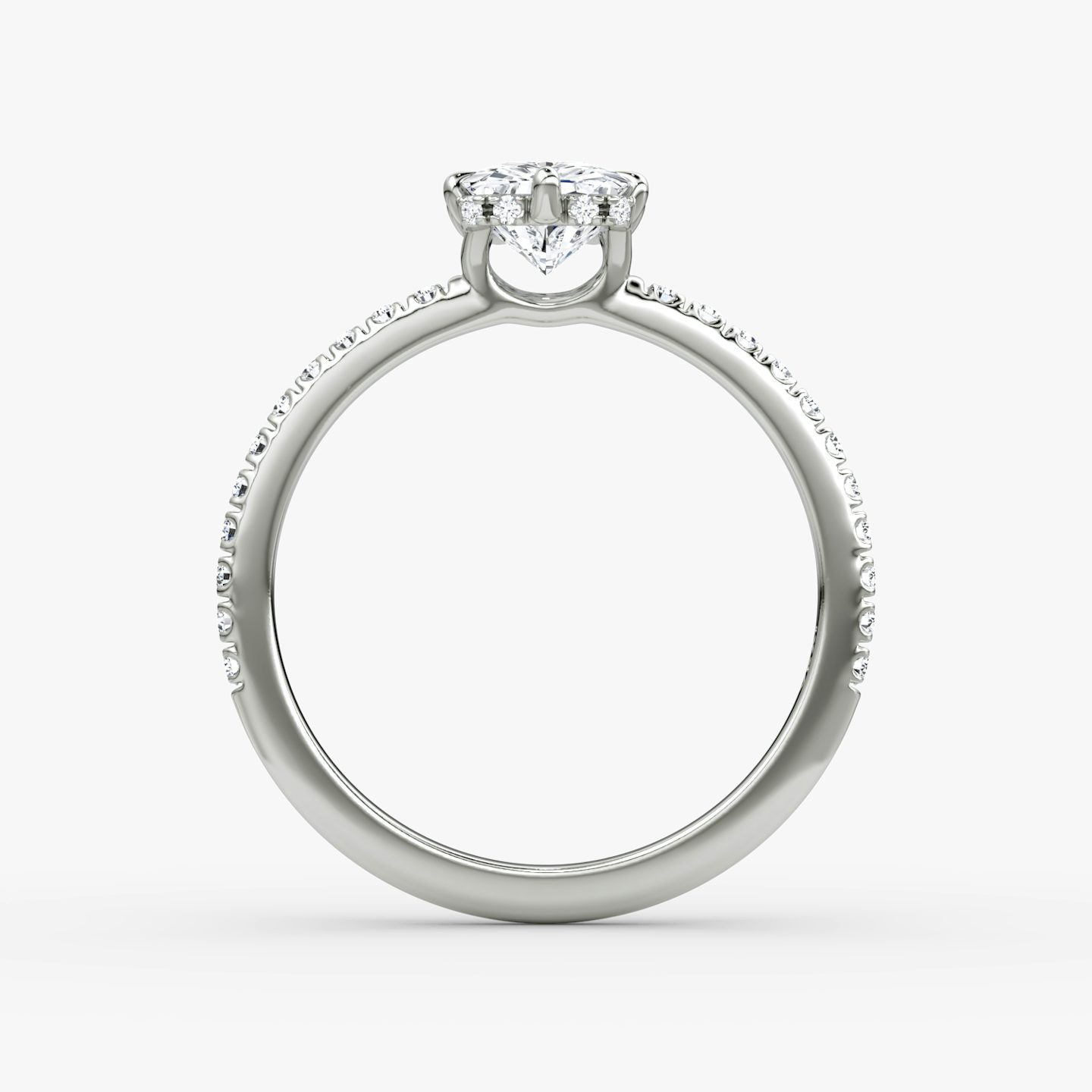Signature 6 Prong | Radiant | Platin | bandAccent: Mit Pavé-Besatz | bandWidth: standard | hiddenHalo: yes | diamondOrientation: vertical | caratWeight: other