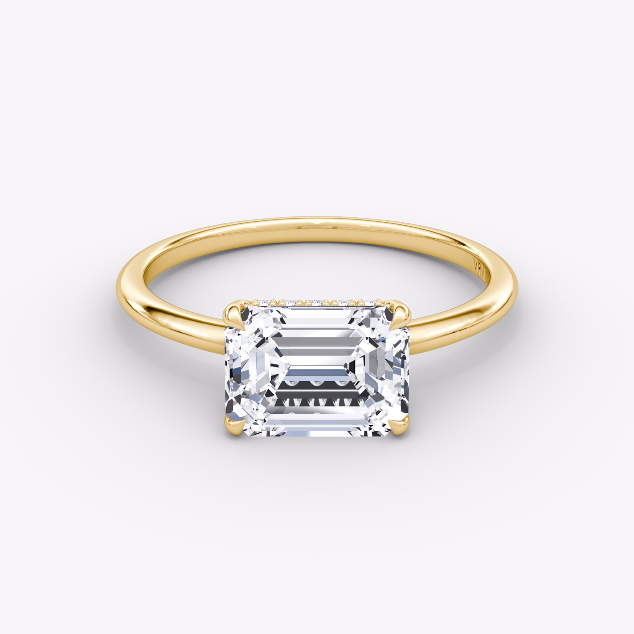 The Signature | Emerald | 18k | Yellow Gold | bandAccent: Plain | bandWidth: standard | diamondOrientation: horizontal | hiddenHalo: yes | caratWeight: other