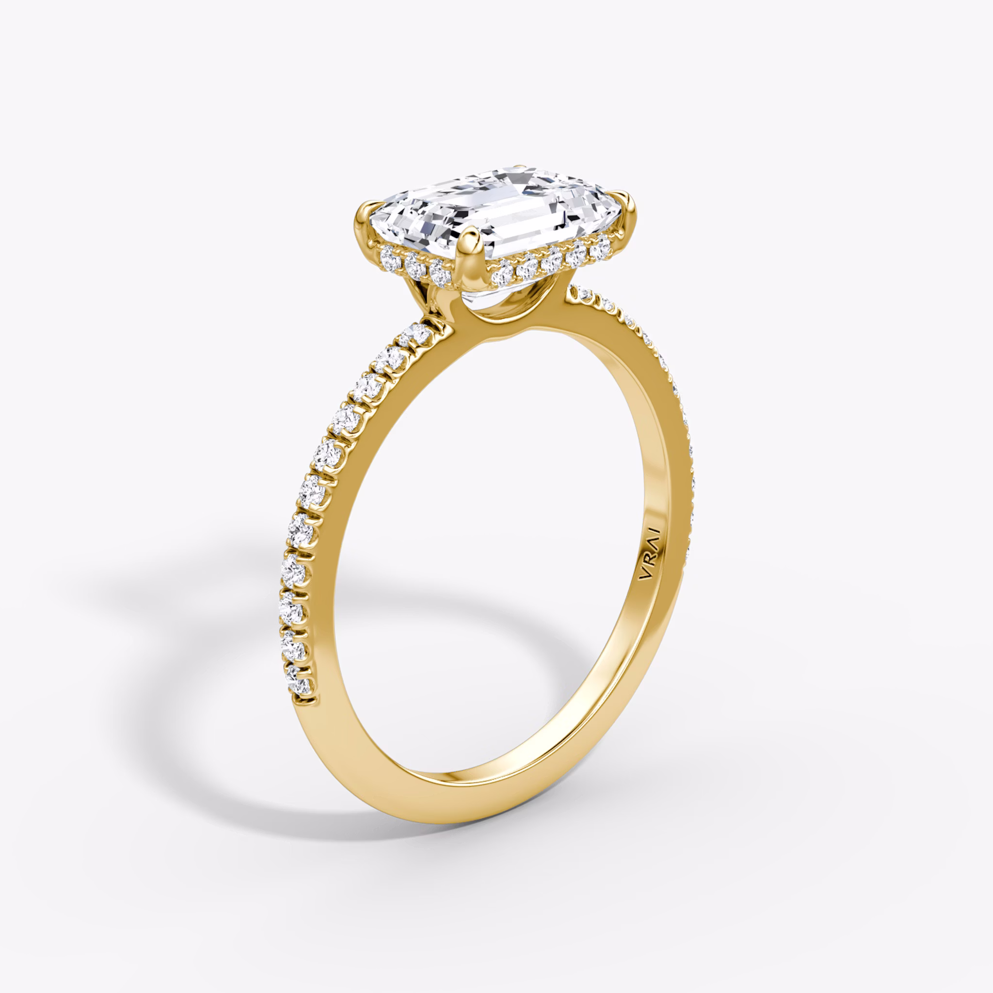The Signature | Emerald | 18k | Yellow Gold | bandAccent: Pavé | bandWidth: standard | diamondOrientation: horizontal | hiddenHalo: yes | caratWeight: other