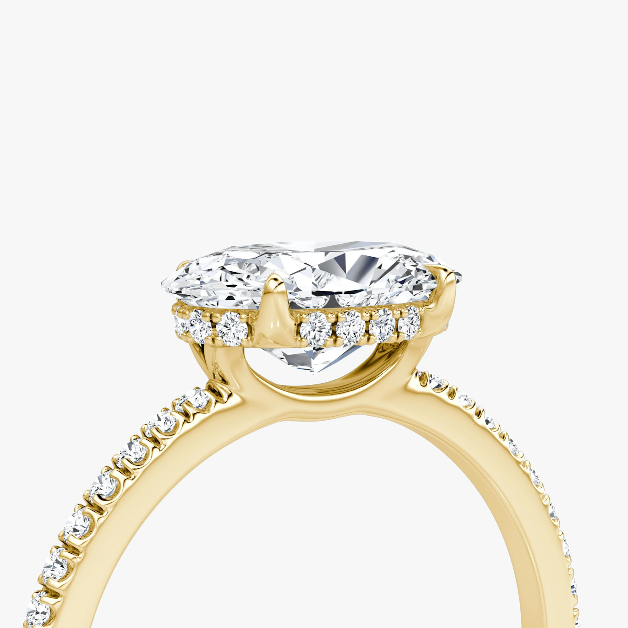 The Signature | Oval | 18k | Yellow Gold | bandAccent: Pavé | bandWidth: standard | diamondOrientation: horizontal | hiddenHalo: yes | caratWeight: other