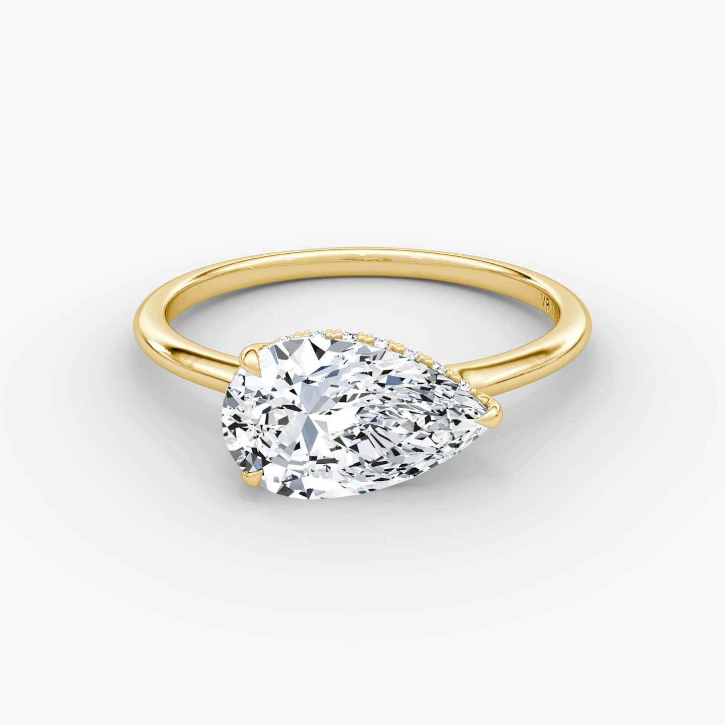 The Signature | Pear | 18k | Yellow Gold | bandAccent: Plain | bandWidth: standard | diamondOrientation: horizontal | hiddenHalo: yes | caratWeight: other