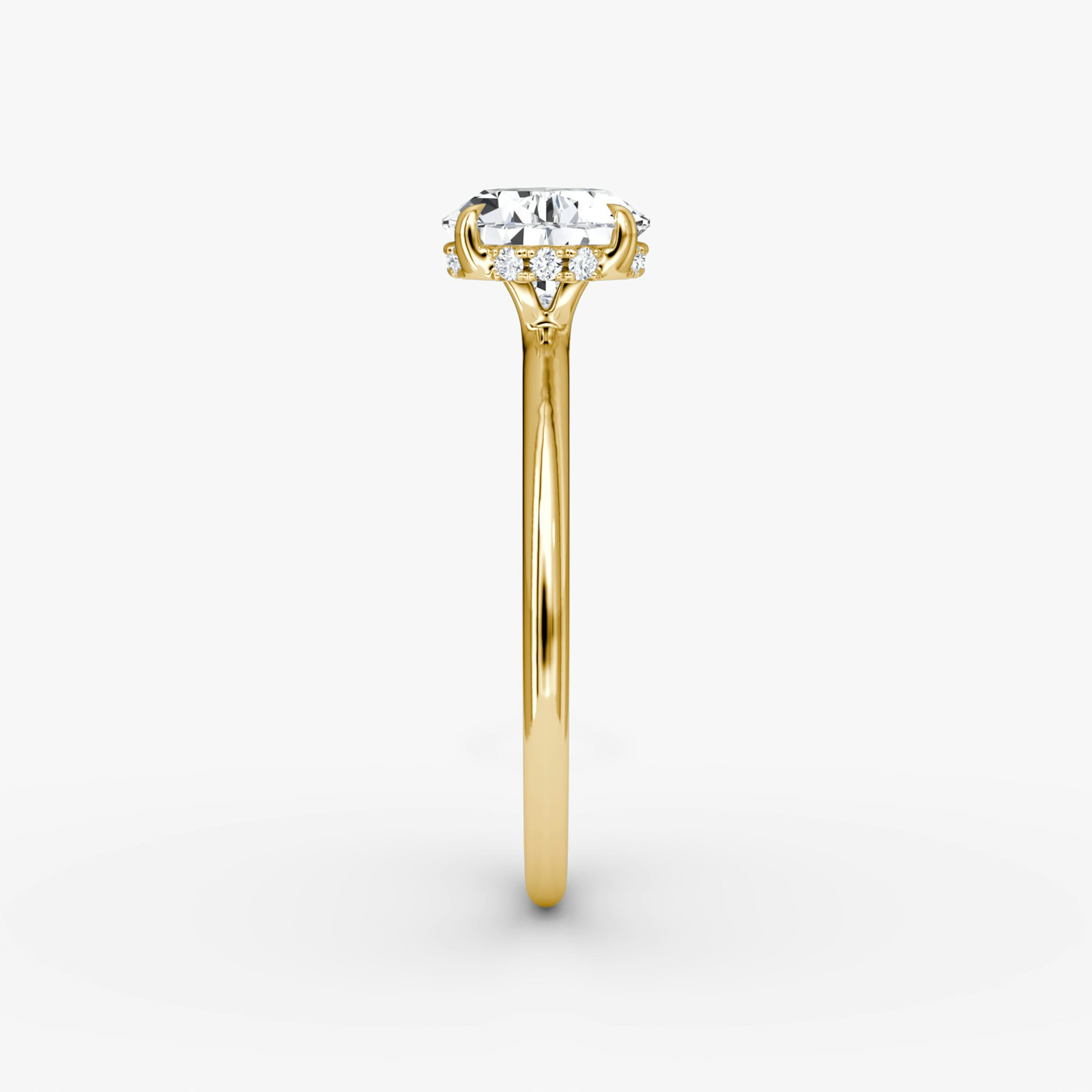 Signature | Tropfen | 18k | Gelbgold | bandAccent: Ohne Pavé-Besatz | bandWidth: standard | diamondOrientation: horizontal | hiddenHalo: yes | caratWeight: other