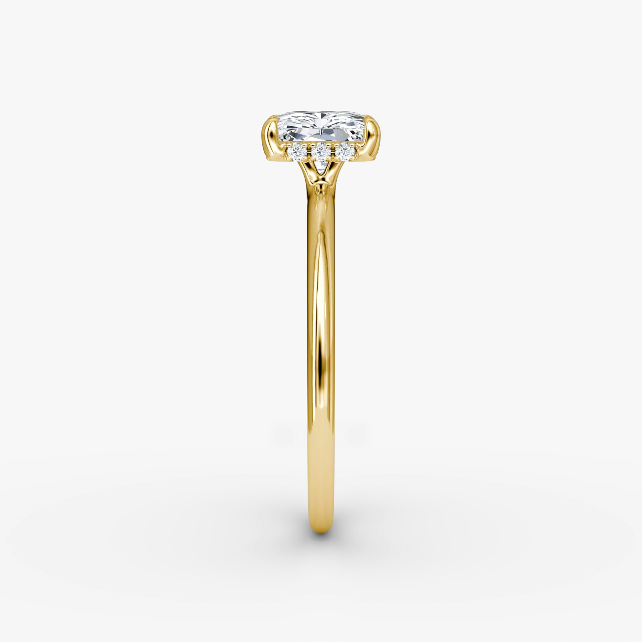 The Signature | Radiant | 18k | Yellow Gold | bandAccent: Plain | bandWidth: standard | diamondOrientation: horizontal | hiddenHalo: yes | caratWeight: other