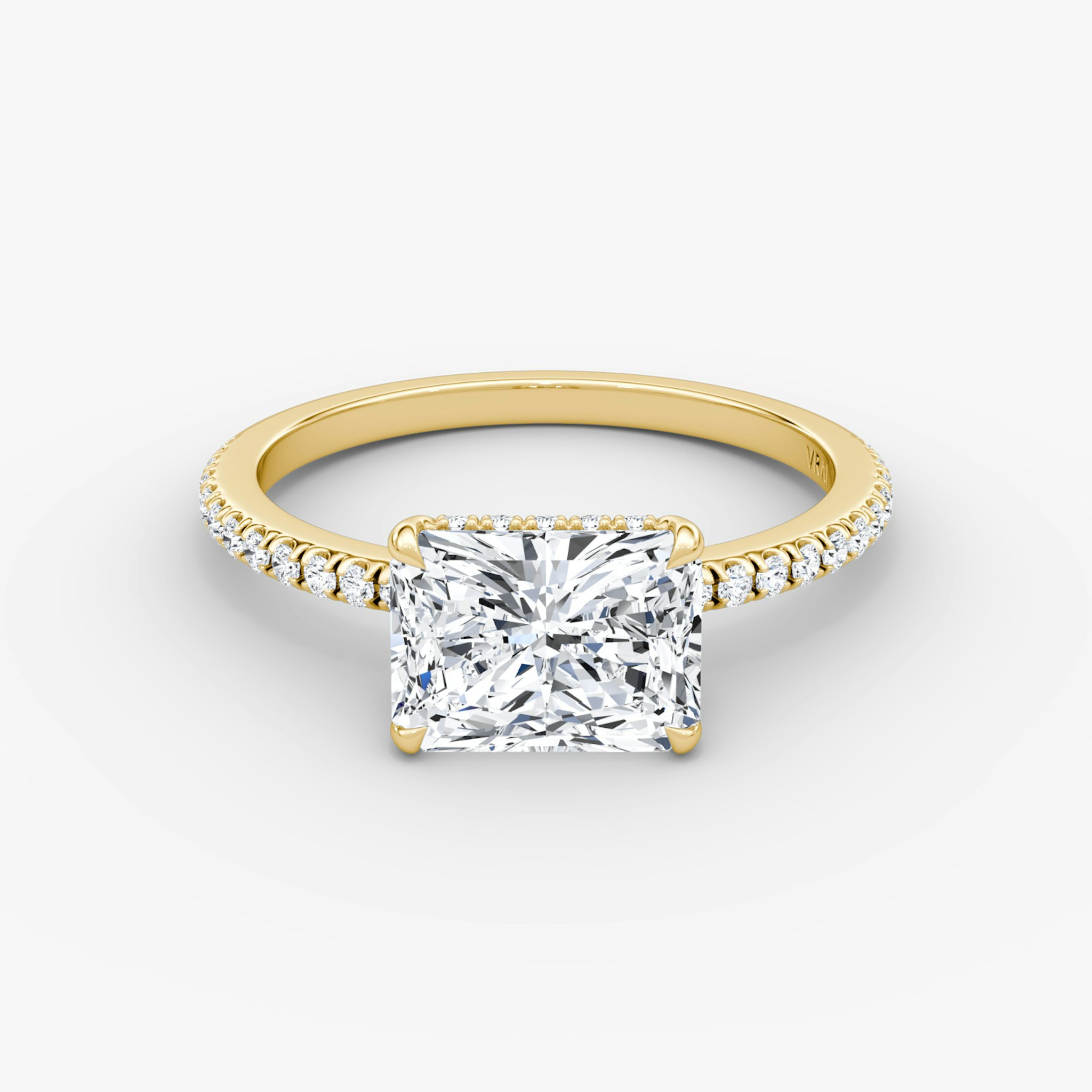 The Signature | Radiant | 18k | Yellow Gold | bandAccent: Pavé | bandWidth: standard | diamondOrientation: horizontal | hiddenHalo: yes | caratWeight: other