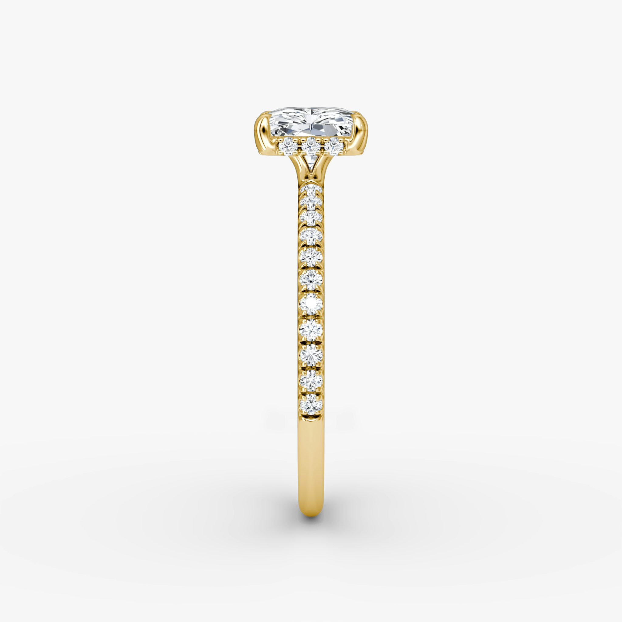 The Signature | Radiant | 18k | Yellow Gold | bandAccent: Pavé | bandWidth: standard | diamondOrientation: horizontal | hiddenHalo: yes | caratWeight: other