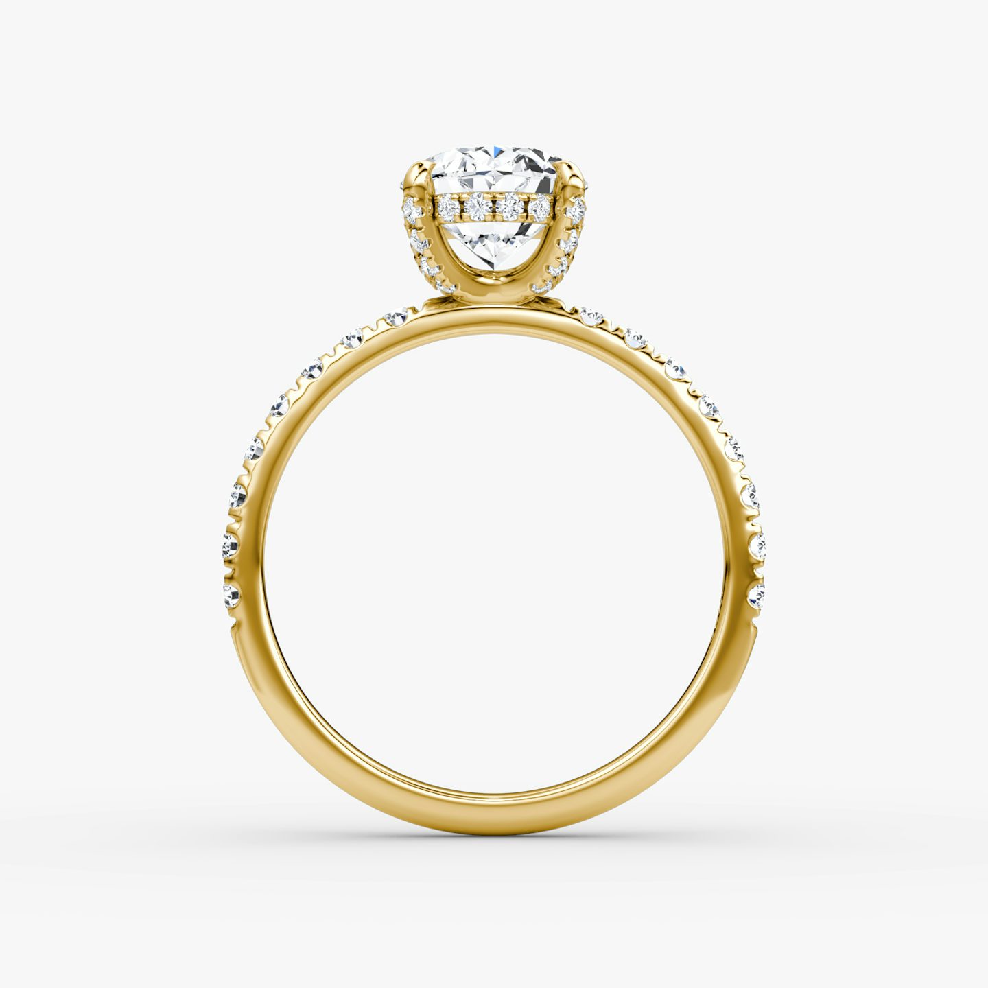Anillo de compromiso Classic Hidden Halo | Oval | 18k | Oro amarillo | bandAccent: Pavé | bandWidth: large | prongStyle: Pavé | diamondOrientation: vertical | caratWeight: other