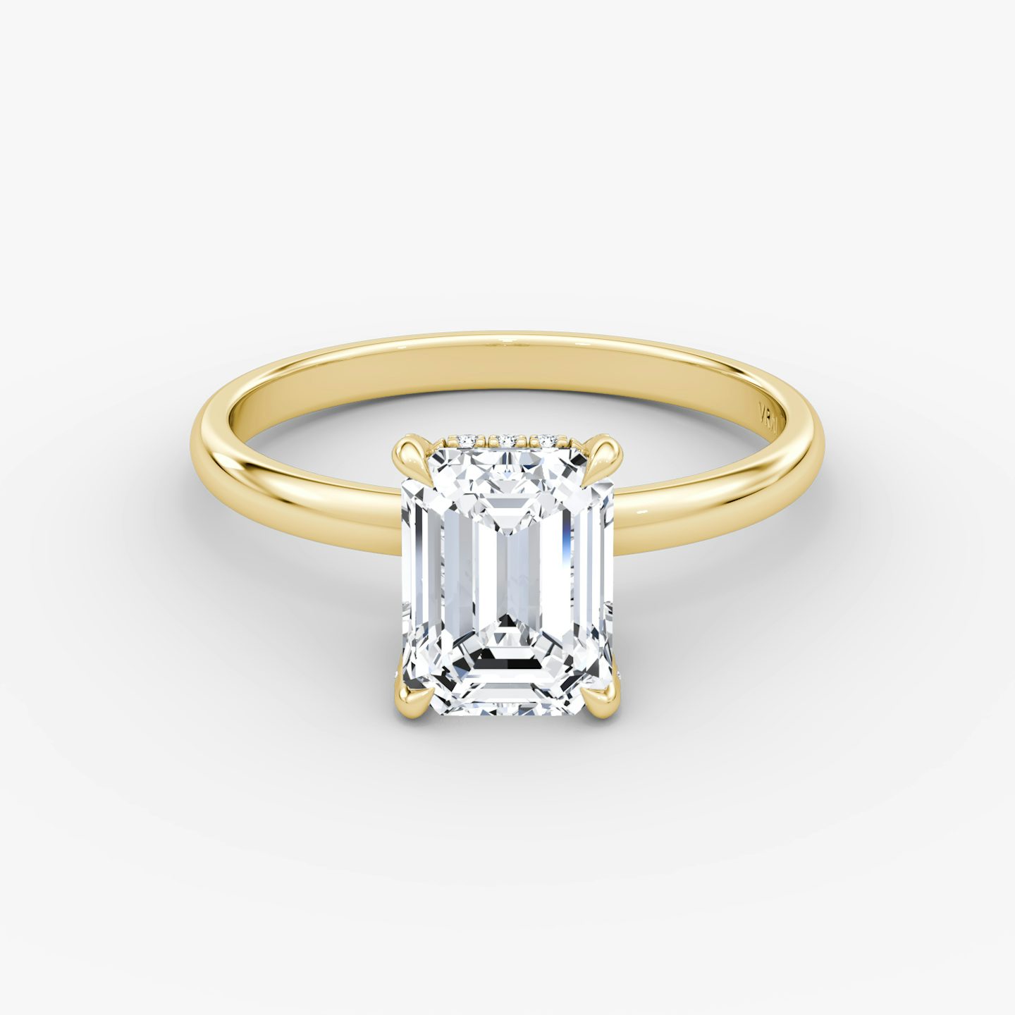 Classic Hidden Halo | Emerald | 18k | Gelbgold | bandAccent: Ohne Pavé-Besatz | bandWidth: large | prongStyle: Mit Pavé-Besatz | diamondOrientation: vertical | caratWeight: other