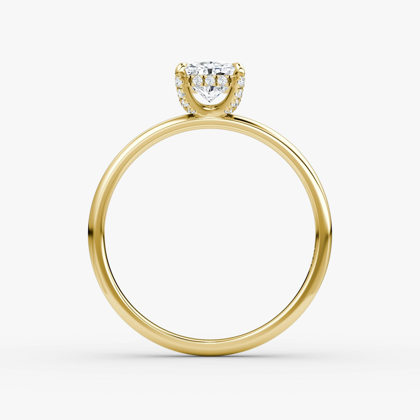 Anillo de compromiso Classic Hidden Halo | Radiante | 18k | Oro amarillo | bandAccent: Simple | bandWidth: large | prongStyle: Pavé | diamondOrientation: vertical | caratWeight: other
