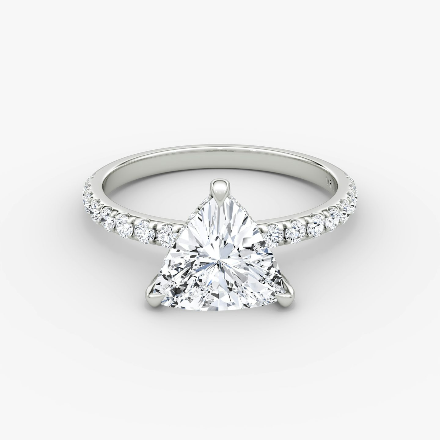 Classic Hidden Halo | Trillant | Platin | bandAccent: Mit Pavé-Besatz | bandWidth: large | prongStyle: Mit Pavé-Besatz | diamondOrientation: vertical | caratWeight: other