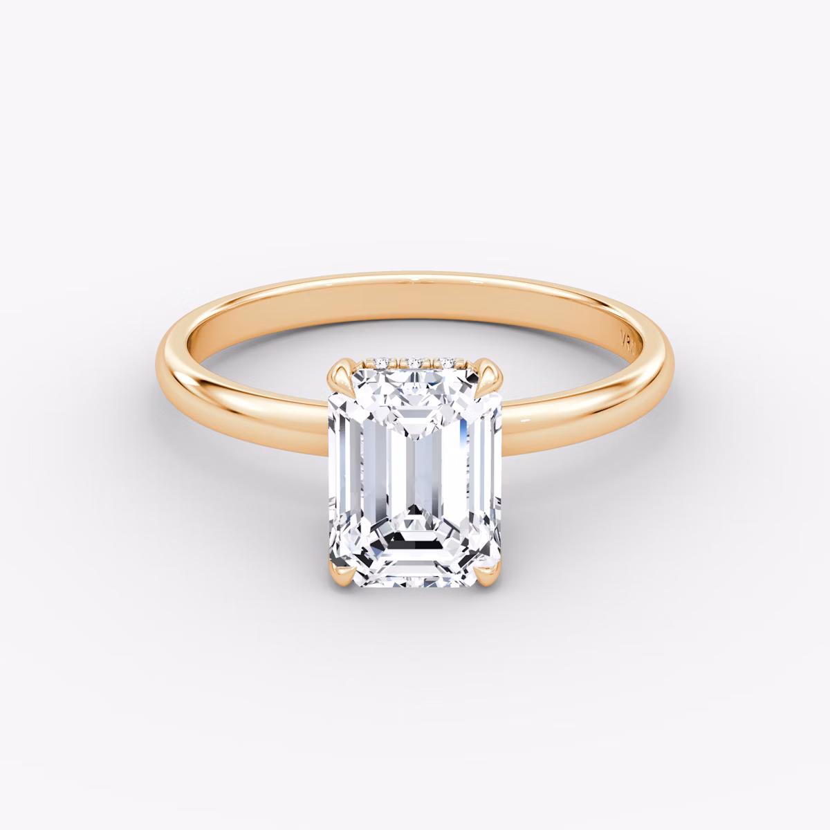 Classic Hidden Halo | Emerald | 14k | Roségold | bandAccent: Ohne Pavé-Besatz | bandWidth: large | prongStyle: Ohne Pavé-Besatz | diamondOrientation: vertical | caratWeight: other