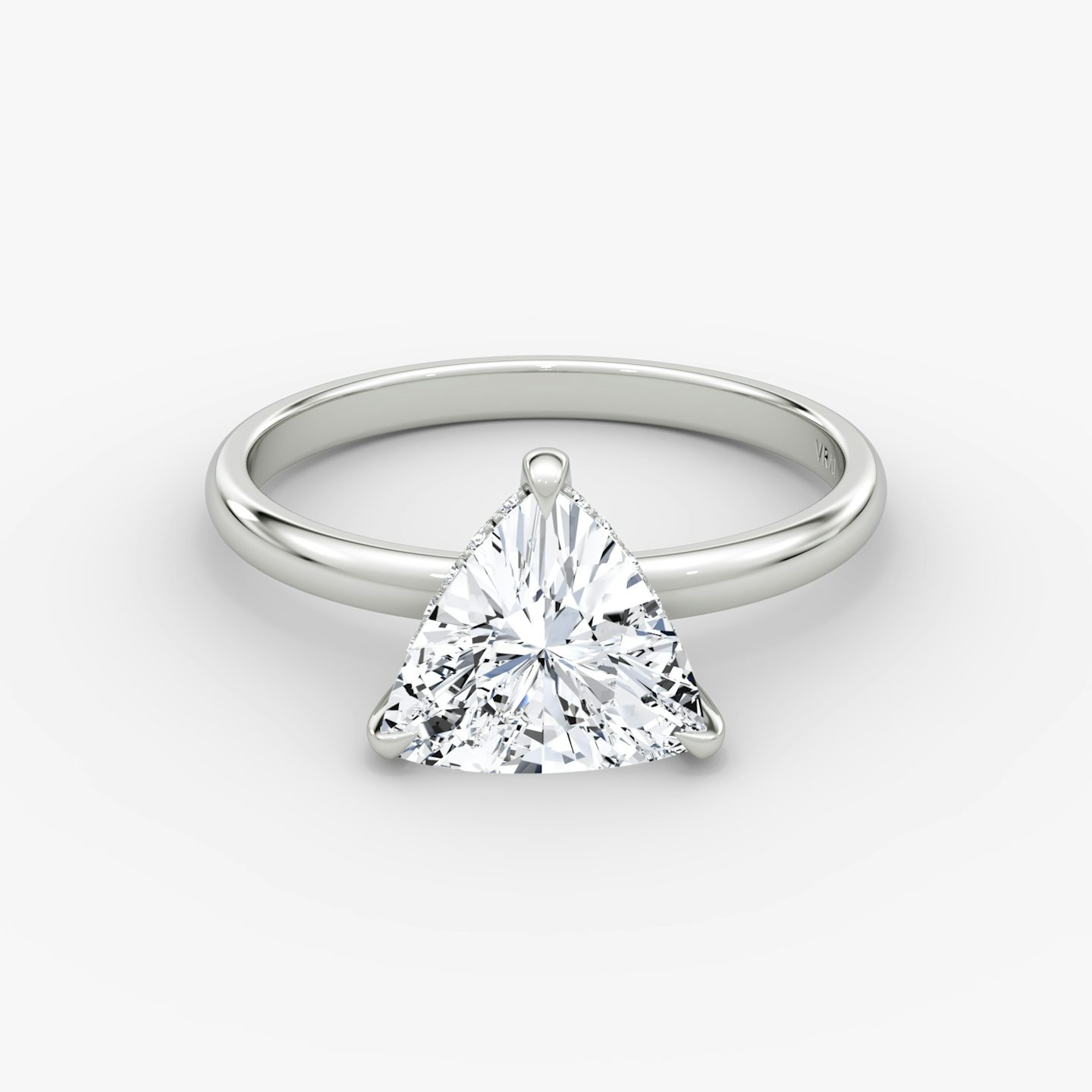 Classic Hidden Halo | Trillant | Platin | bandAccent: Ohne Pavé-Besatz | bandWidth: large | prongStyle: Ohne Pavé-Besatz | diamondOrientation: vertical | caratWeight: other