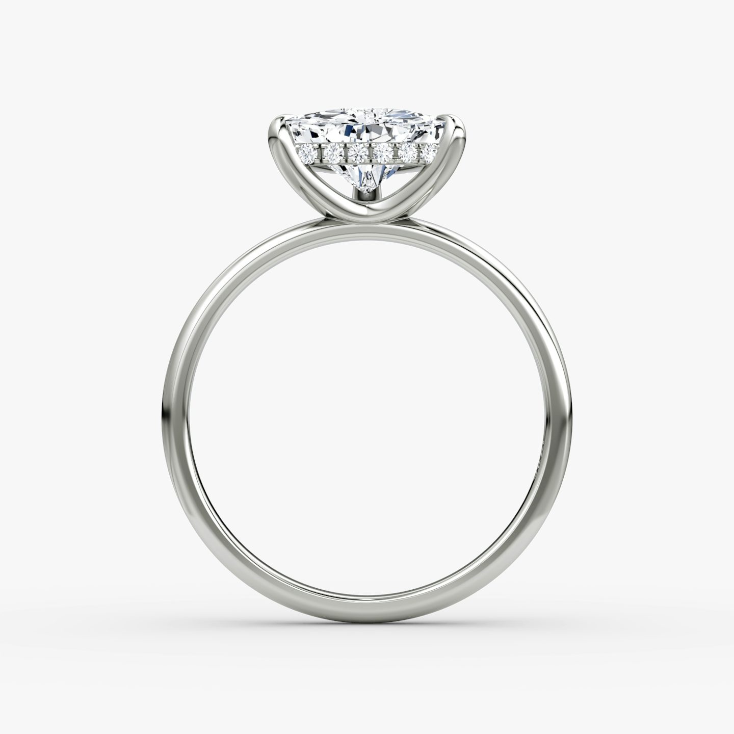 Classic Hidden Halo | Trillant | Platin | bandAccent: Ohne Pavé-Besatz | bandWidth: large | prongStyle: Ohne Pavé-Besatz | diamondOrientation: vertical | caratWeight: other