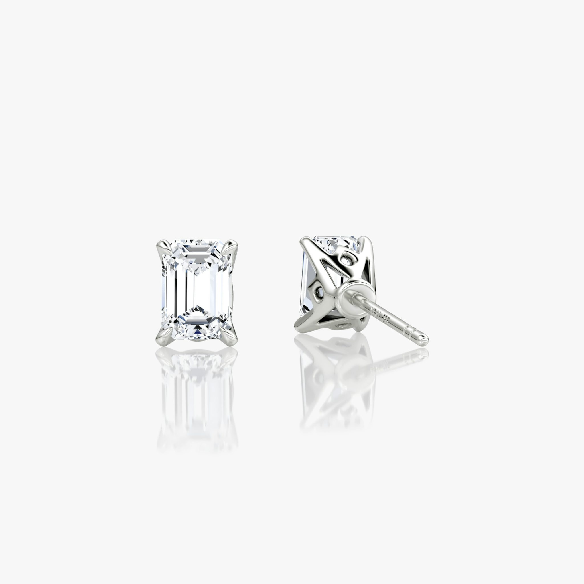 VRAI Martini Stud | Emerald | 14k | White Gold | caratWeight: 0.50ct