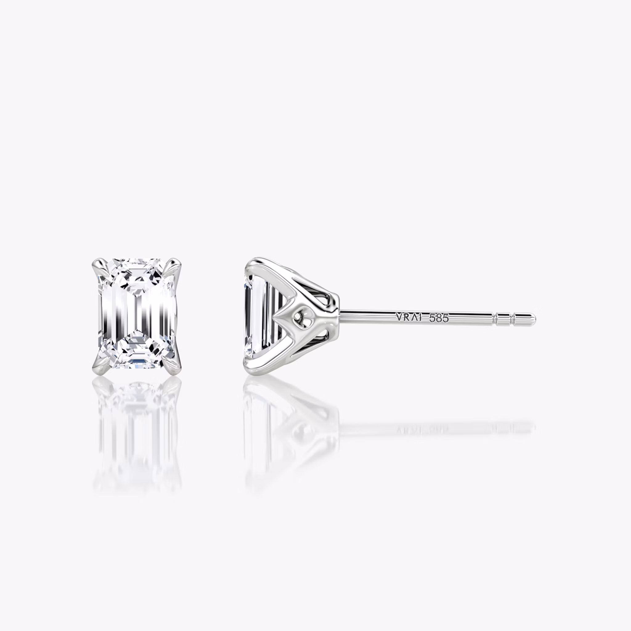 VRAI Martini Stud | Emerald | 14k | White Gold | caratWeight: 0.50ct