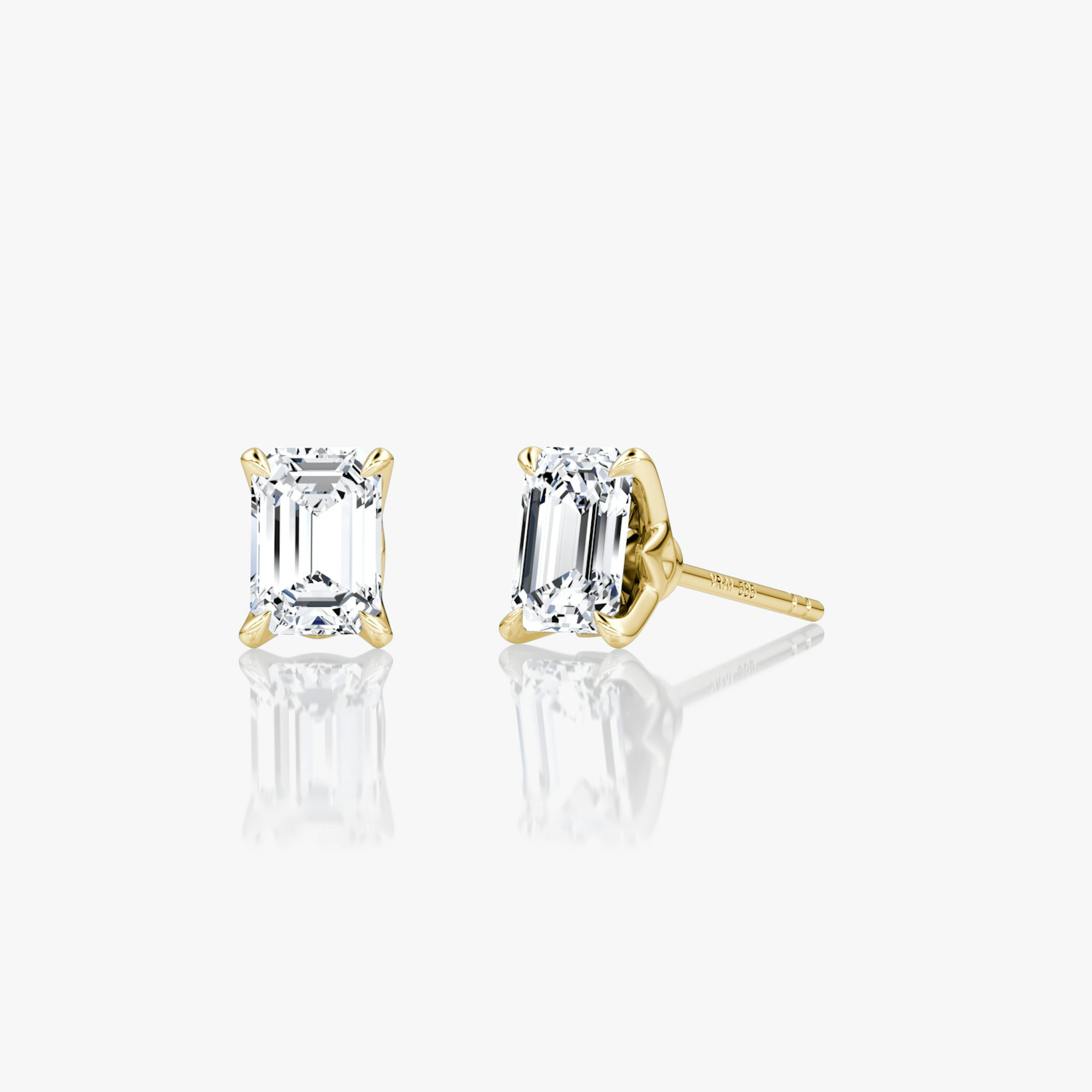 VRAI Martini Stud | Emerald | 14k | Yellow Gold | caratWeight: 0.50ct