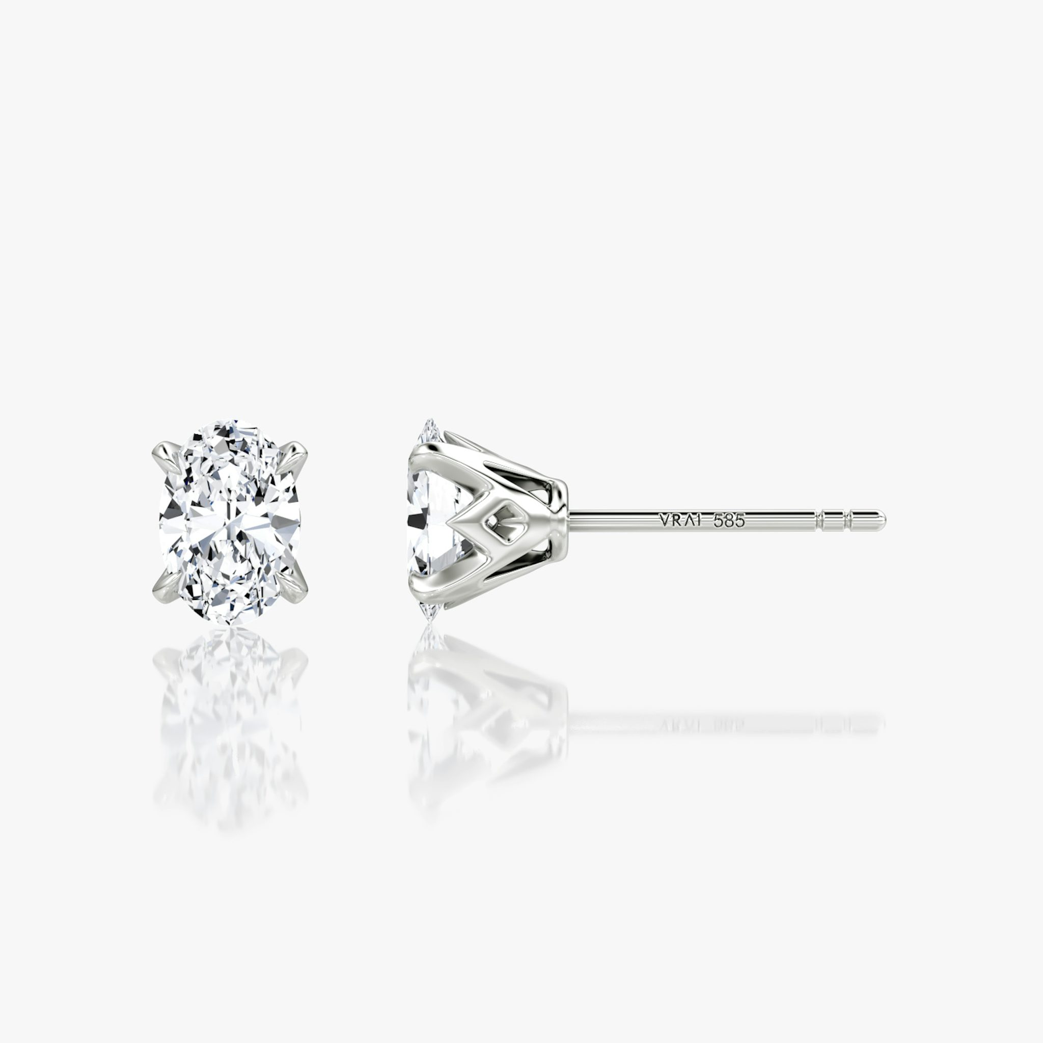VRAI Martini Stud | Oval | 14k | White Gold | caratWeight: 0.50ct