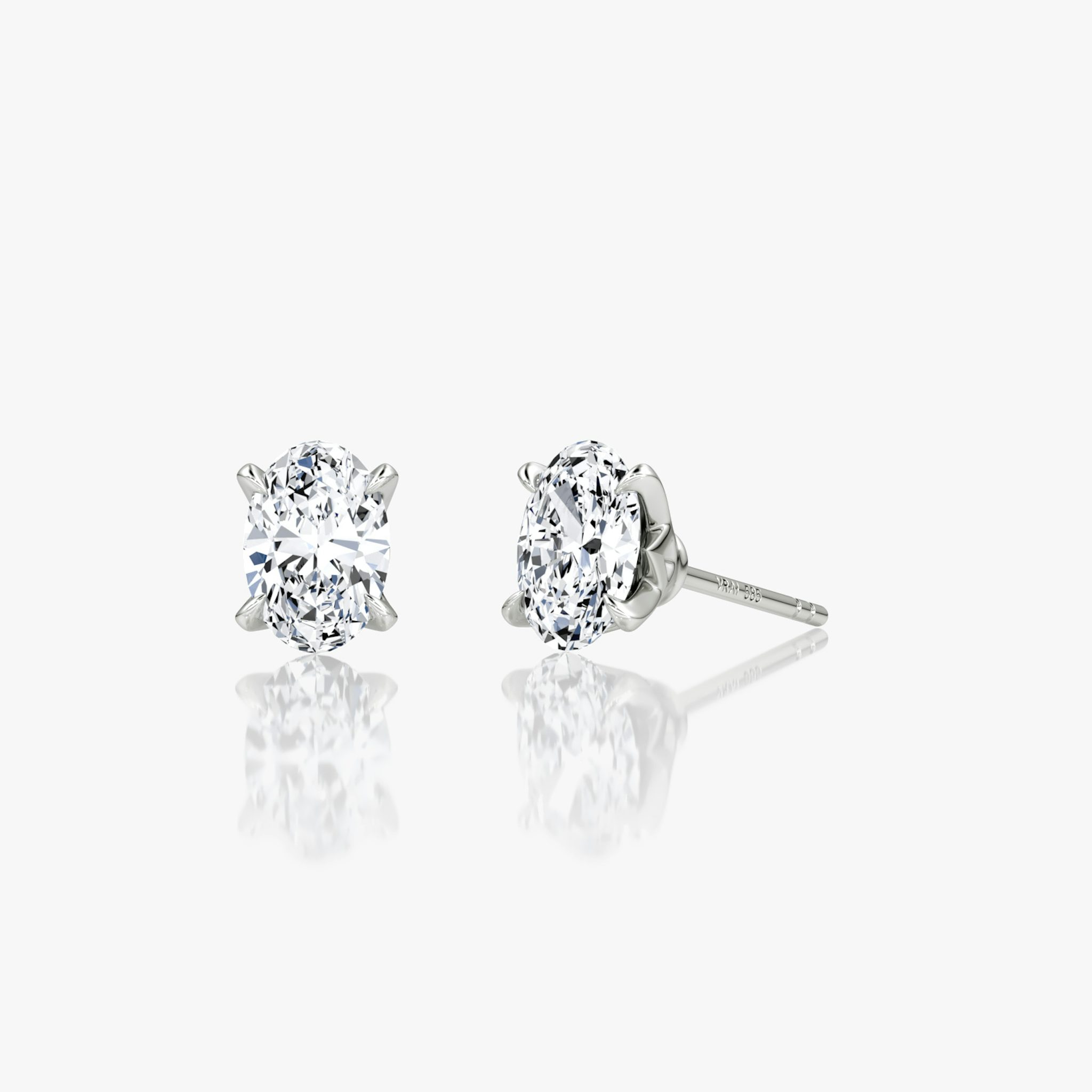 VRAI Martini Stud | Oval | 14k | White Gold | caratWeight: 0.50ct