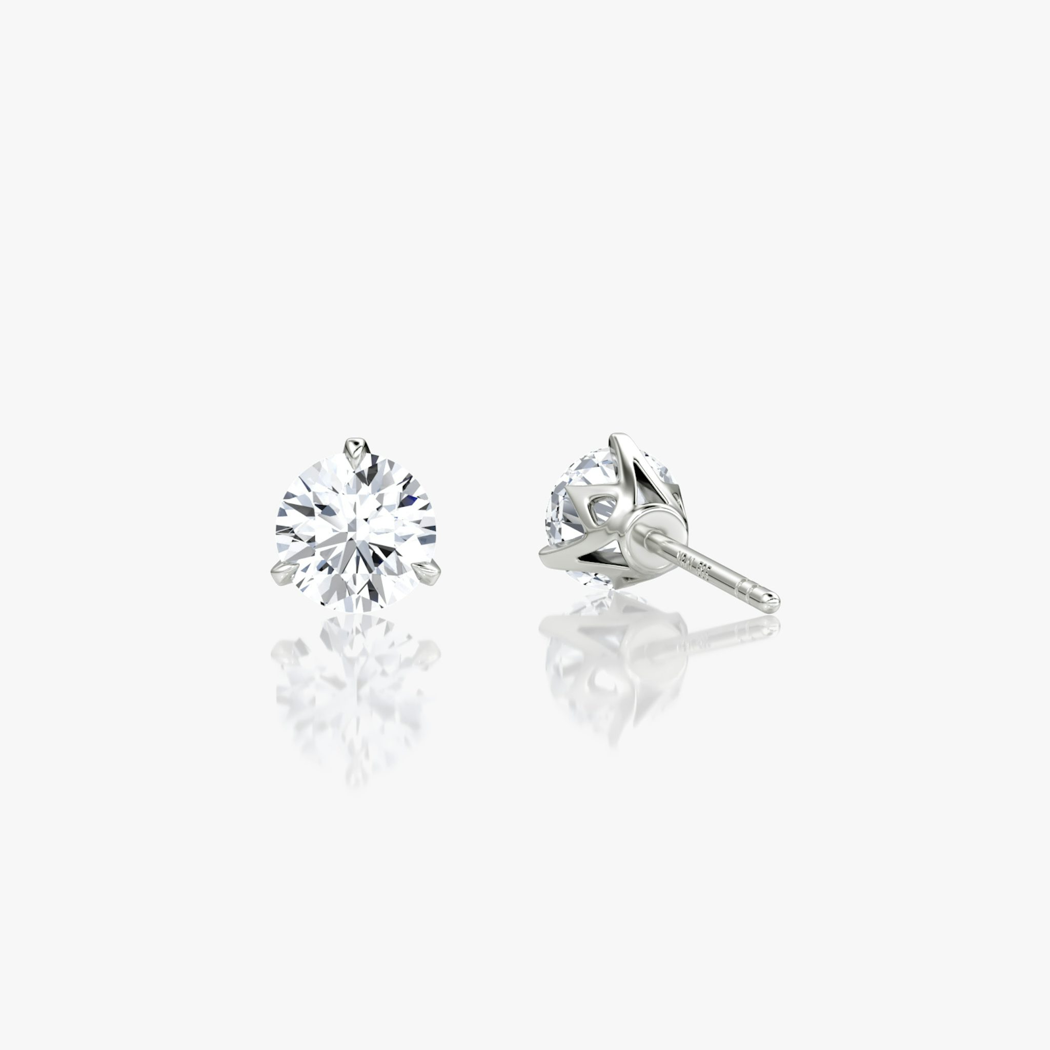 VRAI Martini Stud | Round Brilliant | 14k | White Gold | caratWeight: 0.50ct