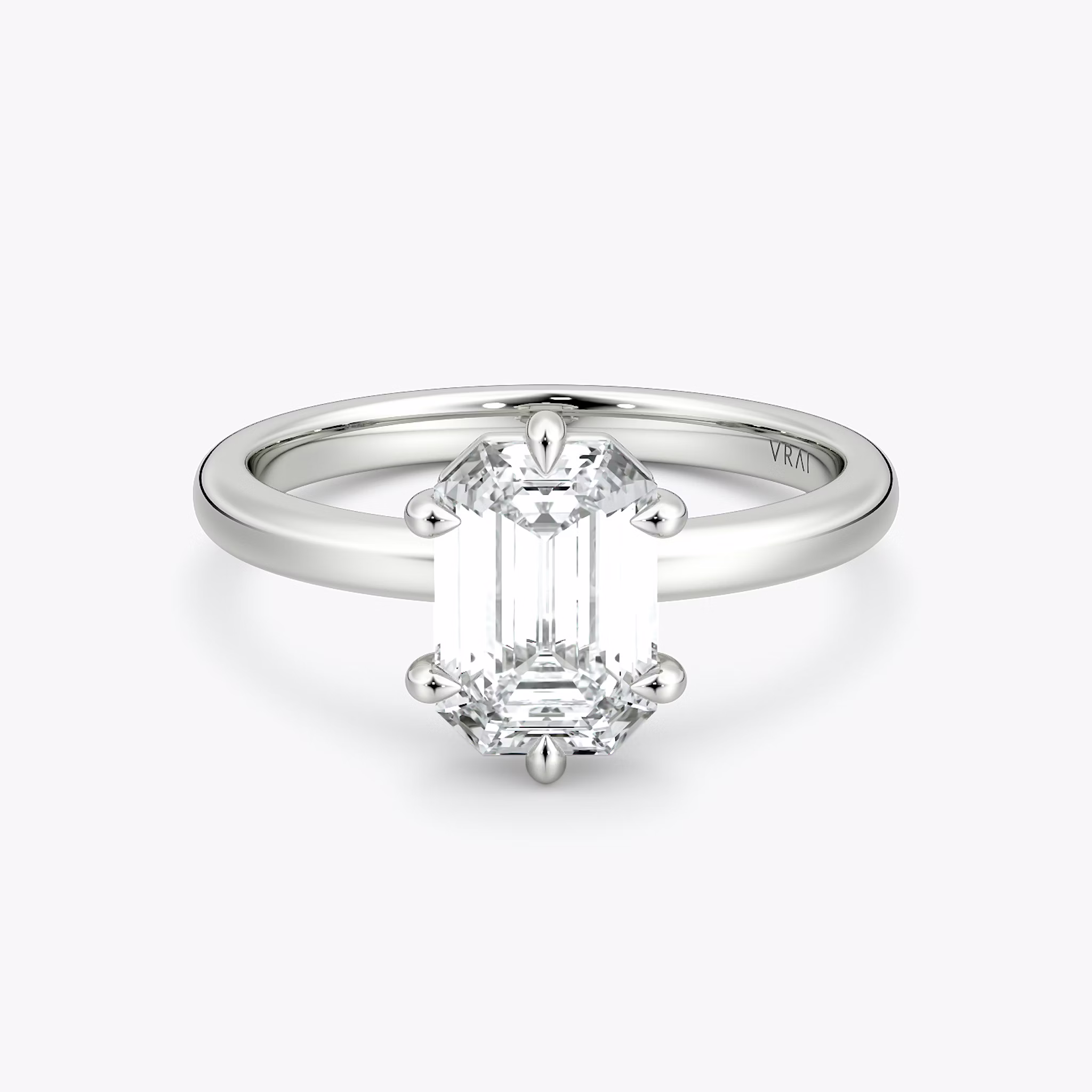 The Signature 6 Prong | Emerald | 18k | White Gold | bandAccent: Plain | bandWidth: large | hiddenHalo: no | diamondOrientation: vertical | caratWeight: other