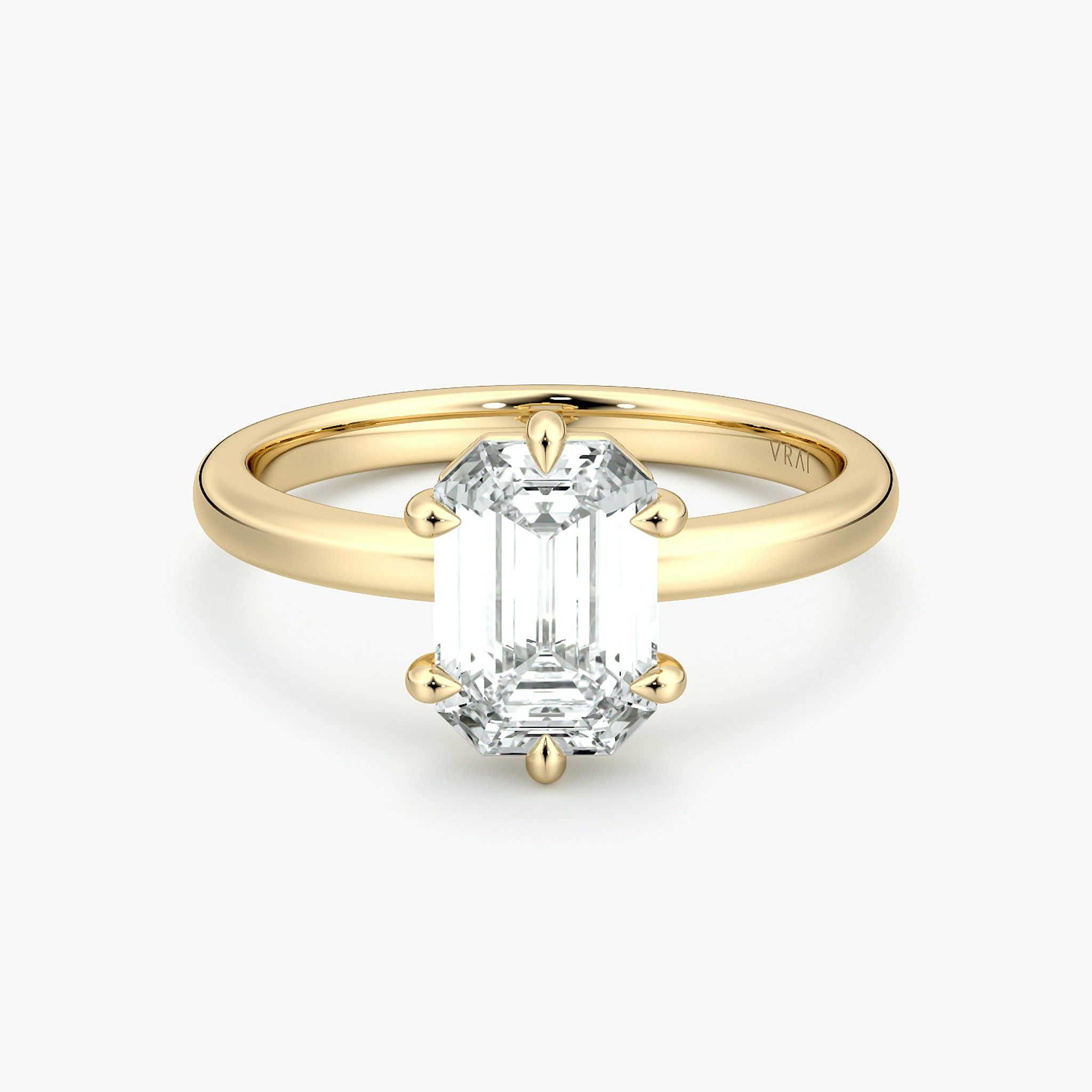The Signature 6 Prong | Emerald | 18k | Yellow Gold | bandAccent: Plain | bandWidth: large | hiddenHalo: no | diamondOrientation: vertical | caratWeight: other