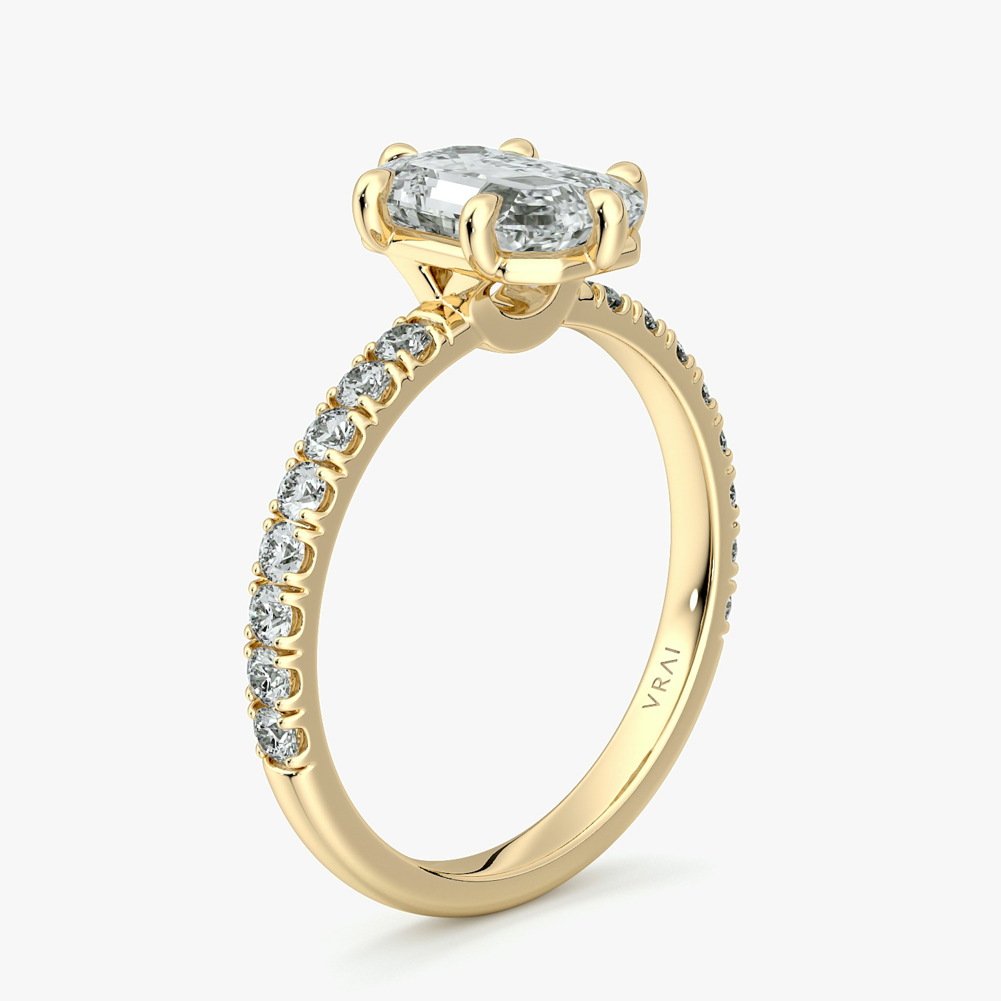 The Signature 6 Prong | Emerald | 18k | Yellow Gold | bandAccent: Pavé | bandWidth: large | hiddenHalo: no | diamondOrientation: vertical | caratWeight: other