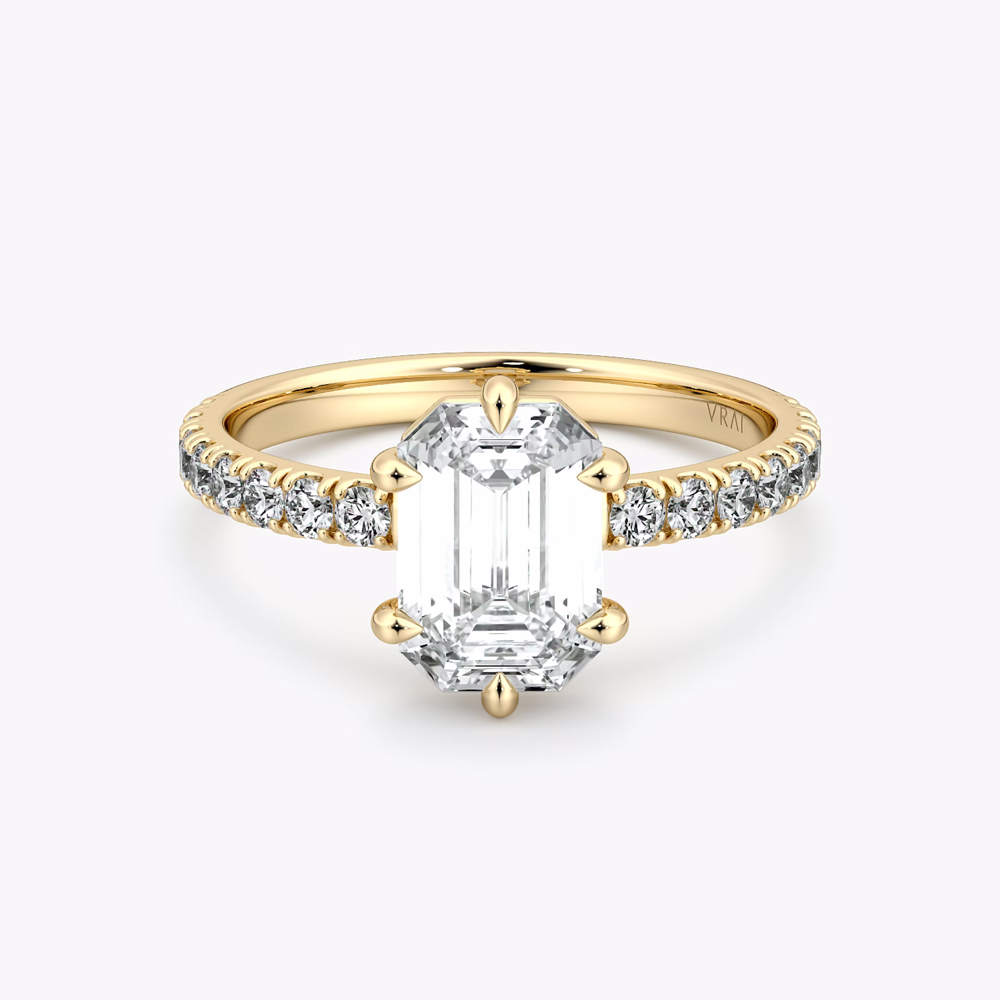 The Signature 6 Prong | Emerald | 18k | Yellow Gold | bandAccent: Pavé | bandWidth: large | hiddenHalo: no | diamondOrientation: vertical | caratWeight: other