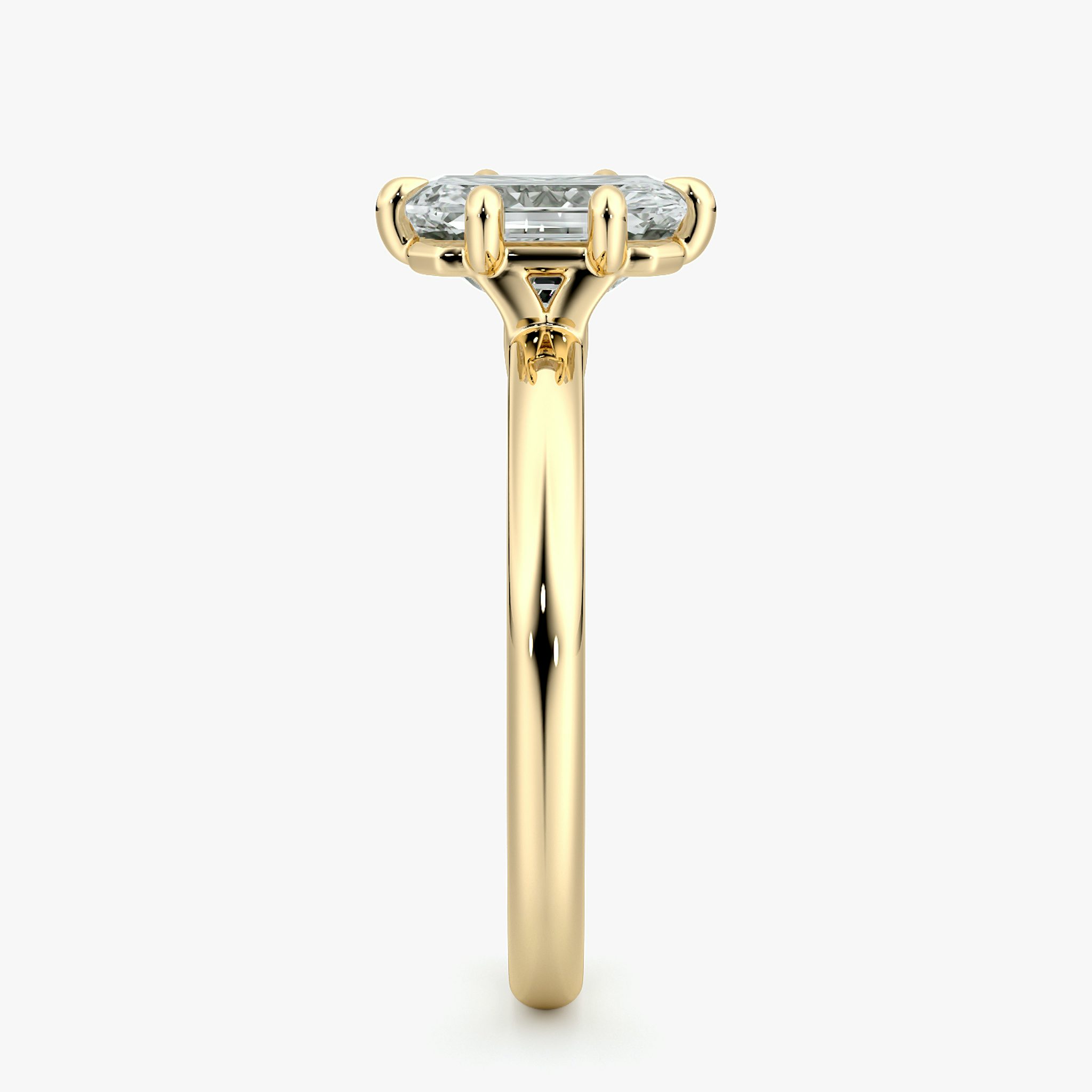 The Signature 6 Prong | Radiant | 18k | Yellow Gold | bandAccent: Plain | bandWidth: large | hiddenHalo: no | diamondOrientation: vertical | caratWeight: other