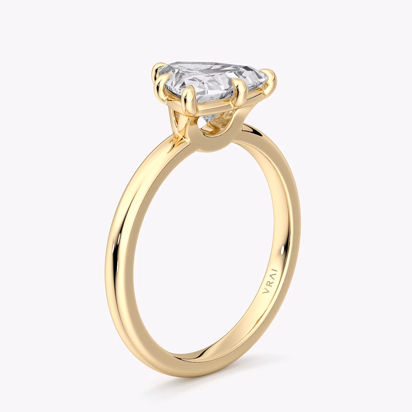 The Signature 6 Prong | Trillion | 18k | Yellow Gold | bandAccent: Plain | bandWidth: large | hiddenHalo: no | diamondOrientation: vertical | caratWeight: other