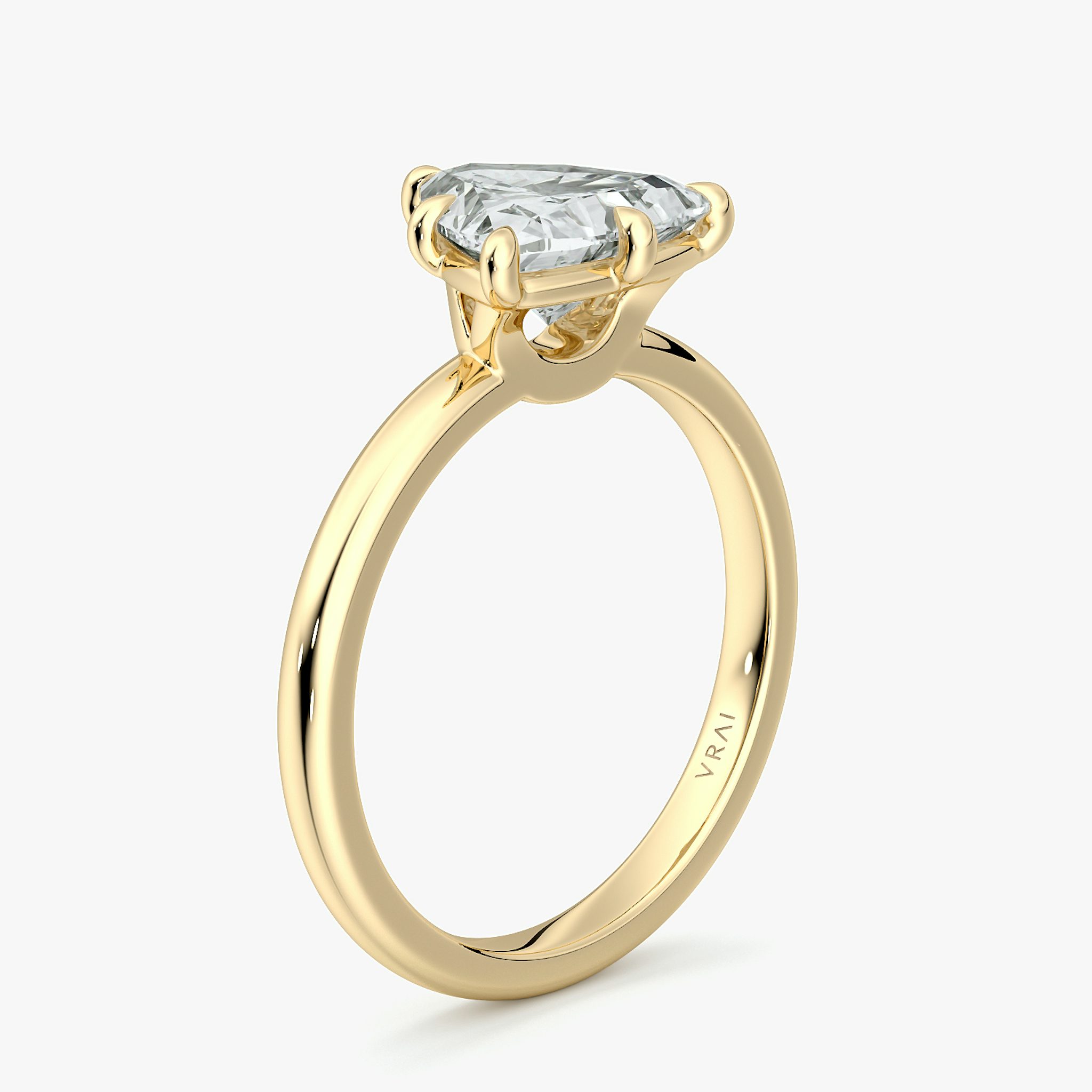 The Signature 6 Prong | Trillion | 18k | Yellow Gold | bandAccent: Plain | bandWidth: large | hiddenHalo: no | diamondOrientation: vertical | caratWeight: other