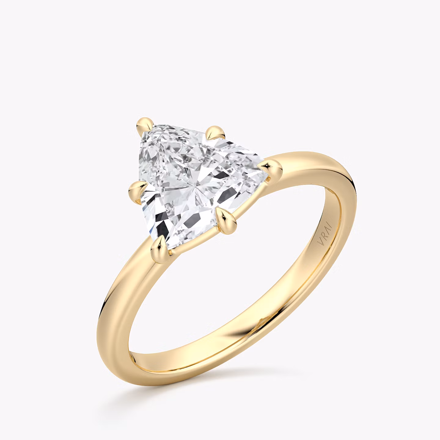 The Signature 6 Prong | Trillion | 18k | Yellow Gold | bandAccent: Plain | bandWidth: large | hiddenHalo: no | diamondOrientation: vertical | caratWeight: other