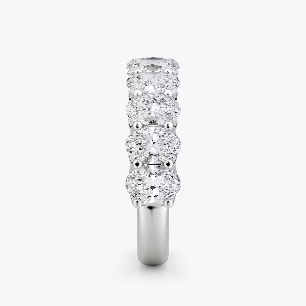 Anillo Eternity | Oval | 18k | Oro blanco | bandStyle: half | caratWeight: 2.5ct