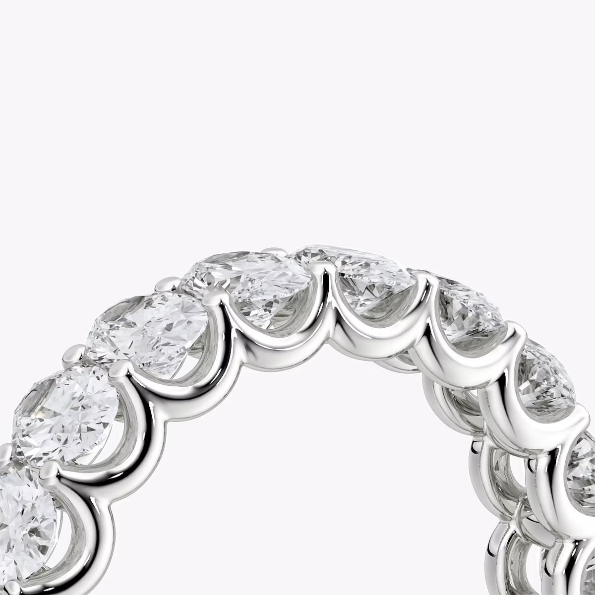Anillo Eternity | Oval | 18k | Oro blanco | bandStyle: half | caratWeight: 2.5ct