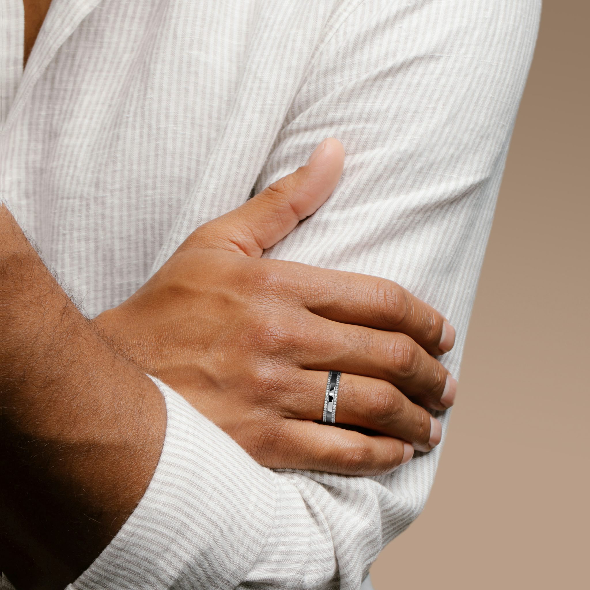 The Pavé Cigar Band | 18k | White Gold | bandAccent: Pavé | paveVersion: double