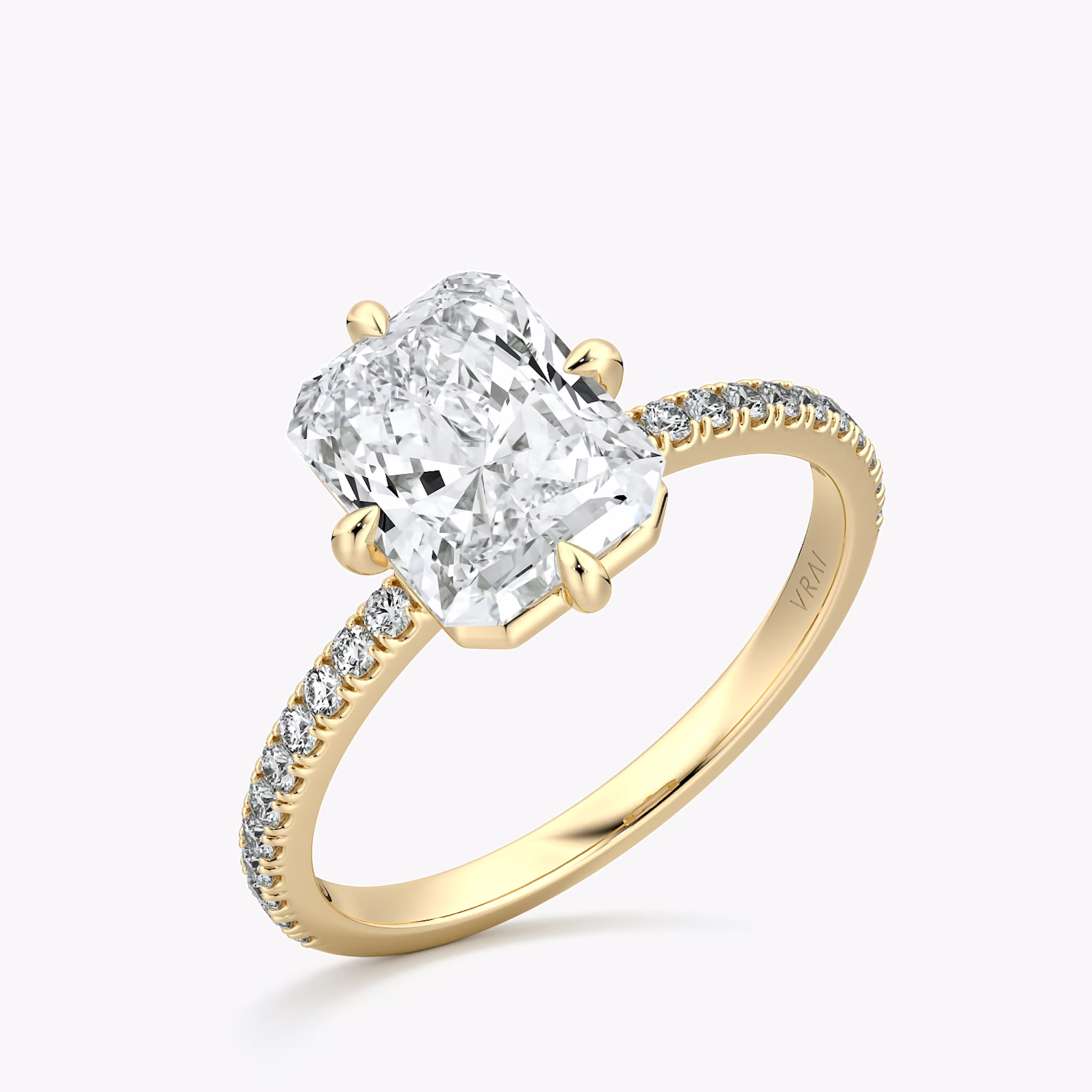 The Compass Solitaire | Radiant | 18k | Yellow Gold | bandAccent: Pavé | diamondOrientation: vertical | caratWeight: other