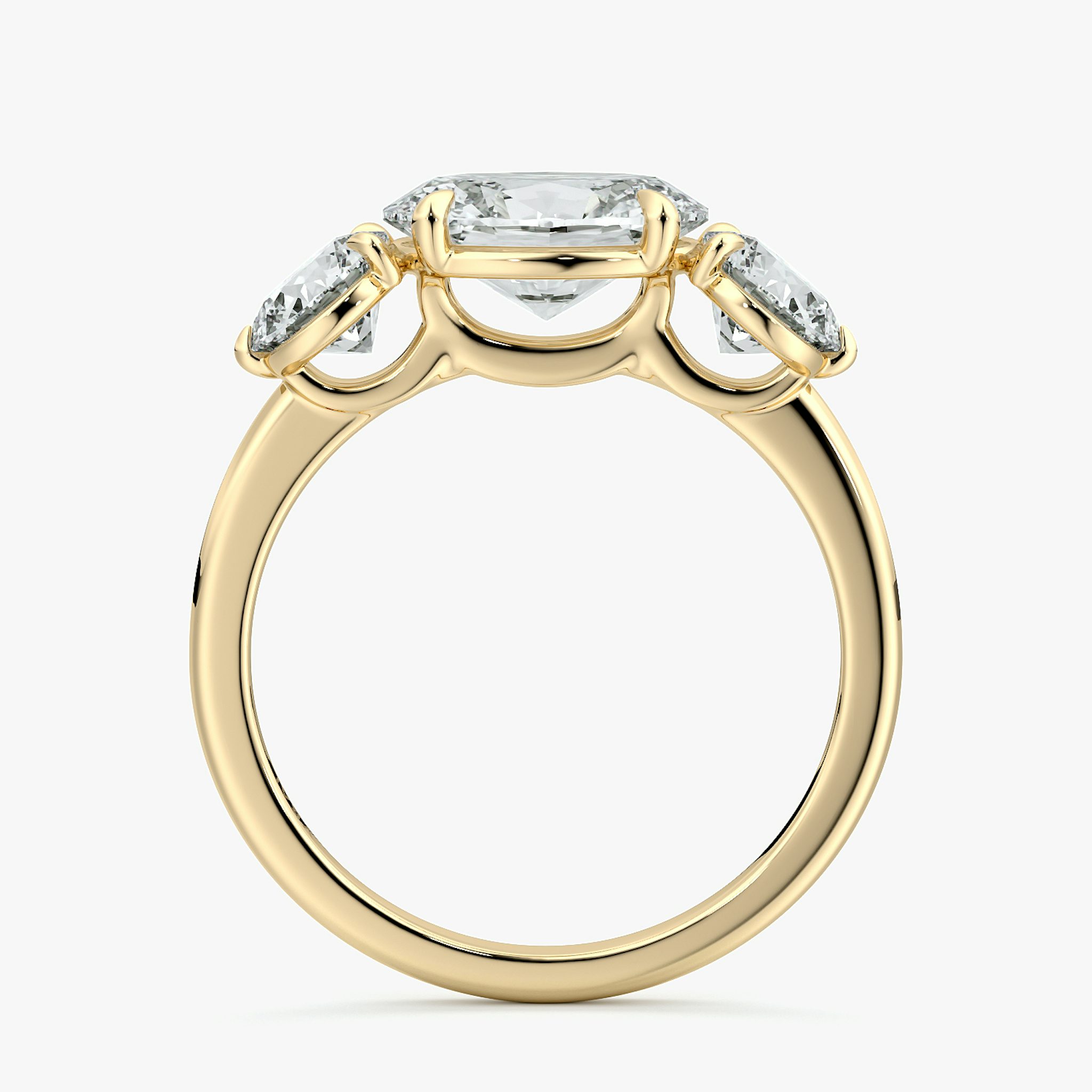 The Three Stone | Oval | 18k | Yellow Gold | bandAccent: Plain | diamondOrientation: horizontal | sideStoneCarat: 0.50ct | sideStoneShape: Round Brilliant | caratWeight: other