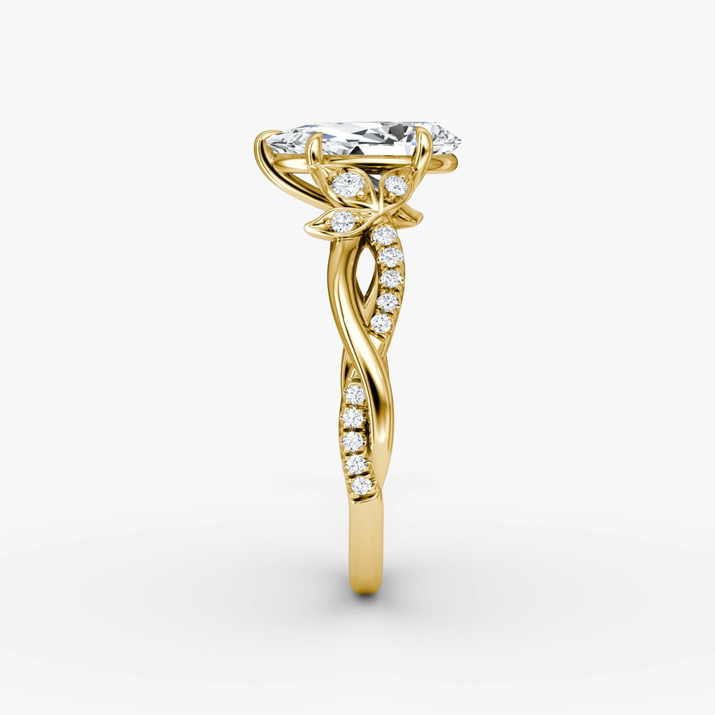 The Twisted Floral | Pear | 18k | Yellow Gold | bandAccent: Pavé | diamondOrientation: vertical | caratWeight: other
