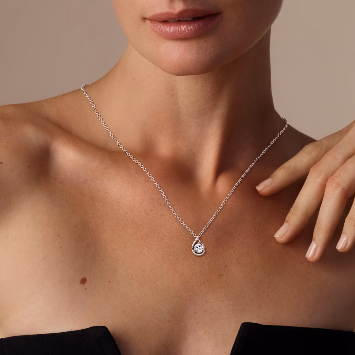 Pear Silhouette Halskette | Rund | Sterling Silber | chainLength: 16-18