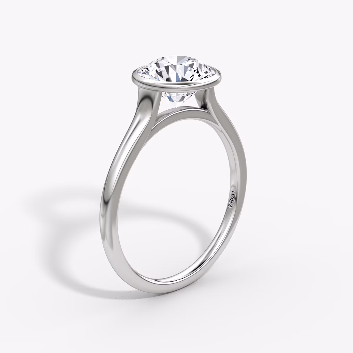 The Flat Edge Bezel | Round Brilliant | 18k | White Gold | bandAccent: Plain | caratWeight: other | diamondOrientation: horizontal