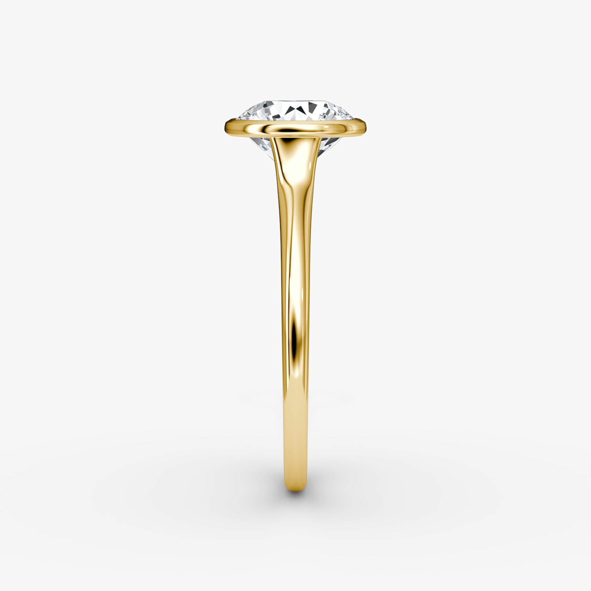 The Flat Edge Bezel | Round Brilliant | 18k | Yellow Gold | bandAccent: Plain | caratWeight: other | diamondOrientation: vertical